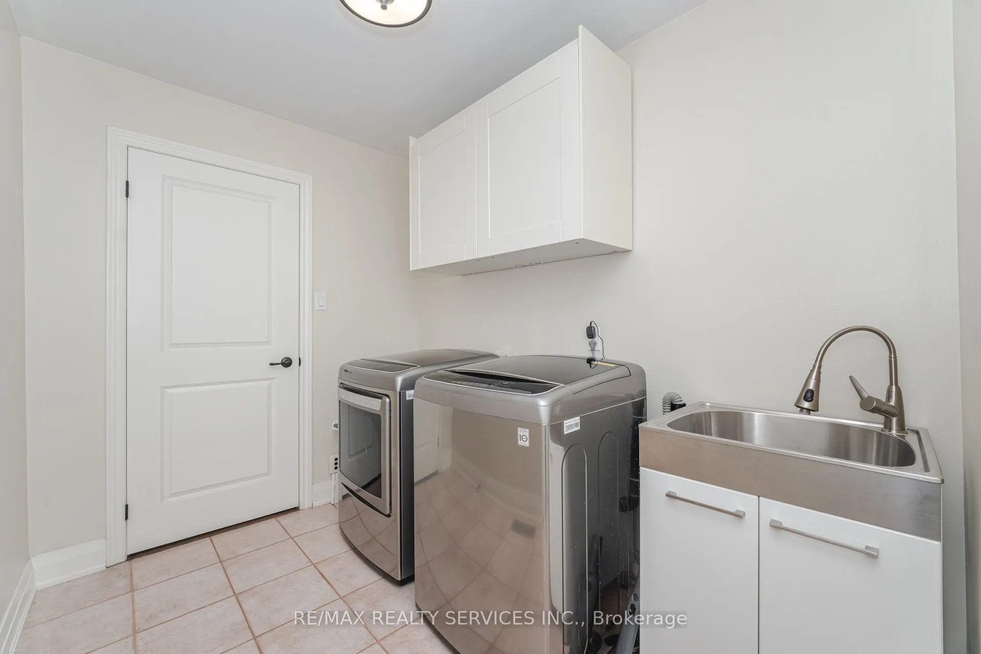 33 Carnforth Drive