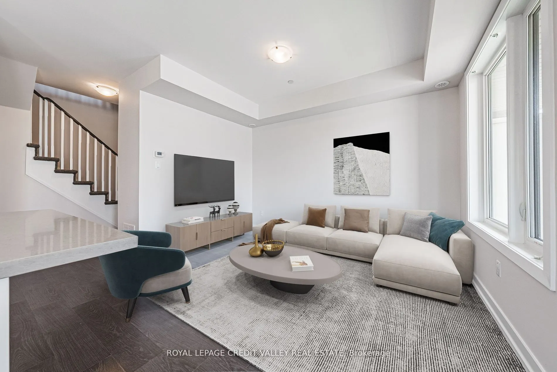 256 Royal York Road E, #116