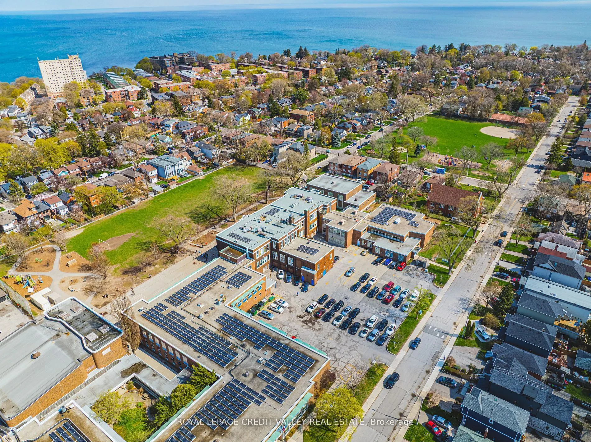 256 Royal York Road E, #116