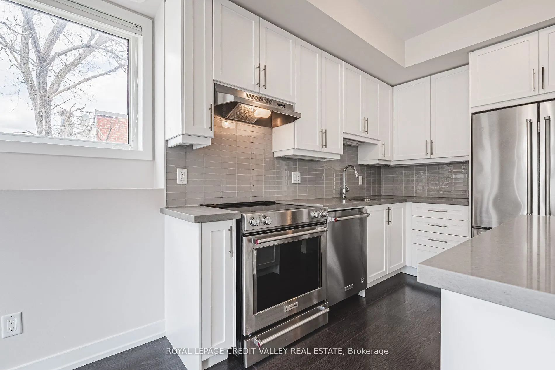 256 Royal York Road E, #116