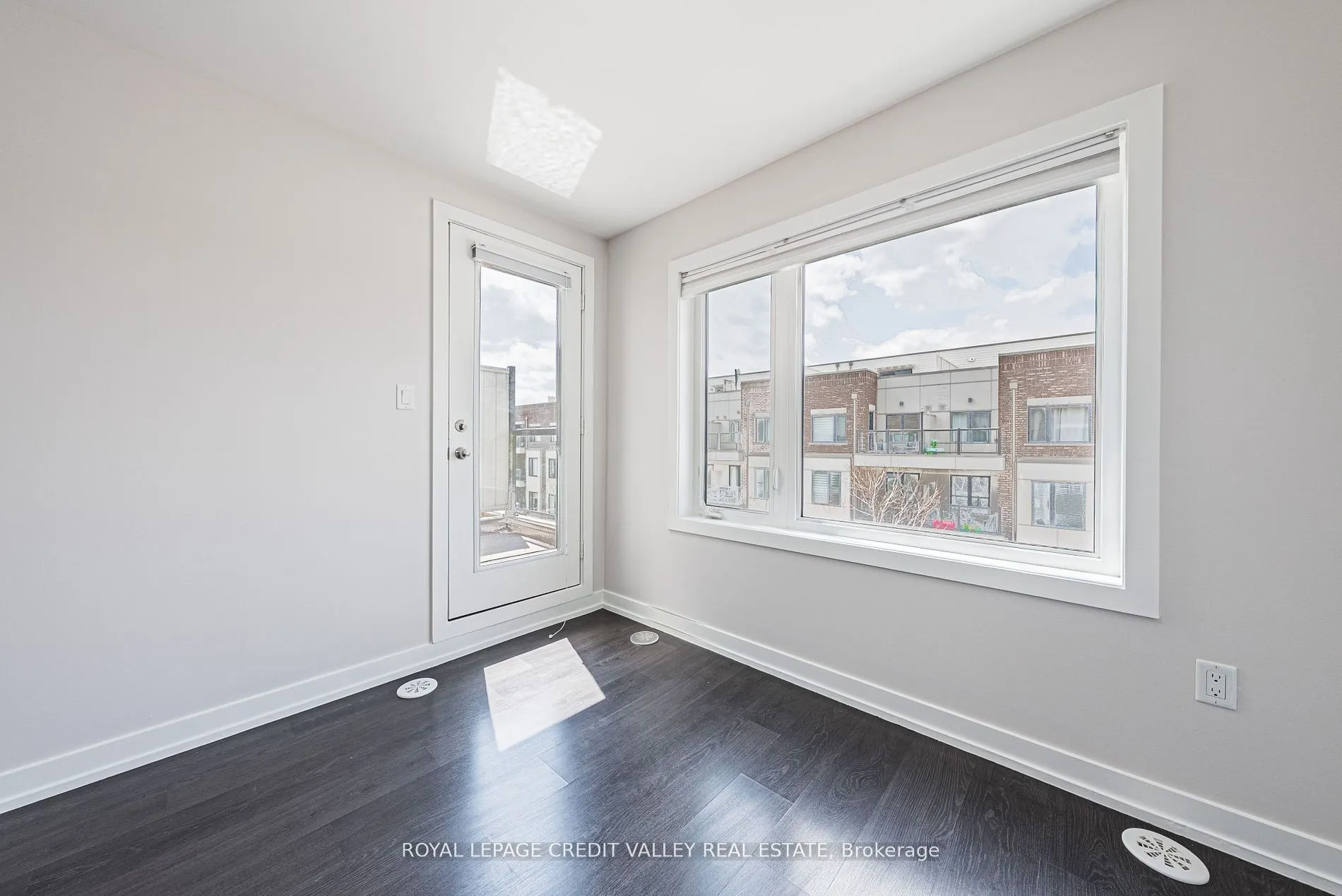256 Royal York Road E, #116