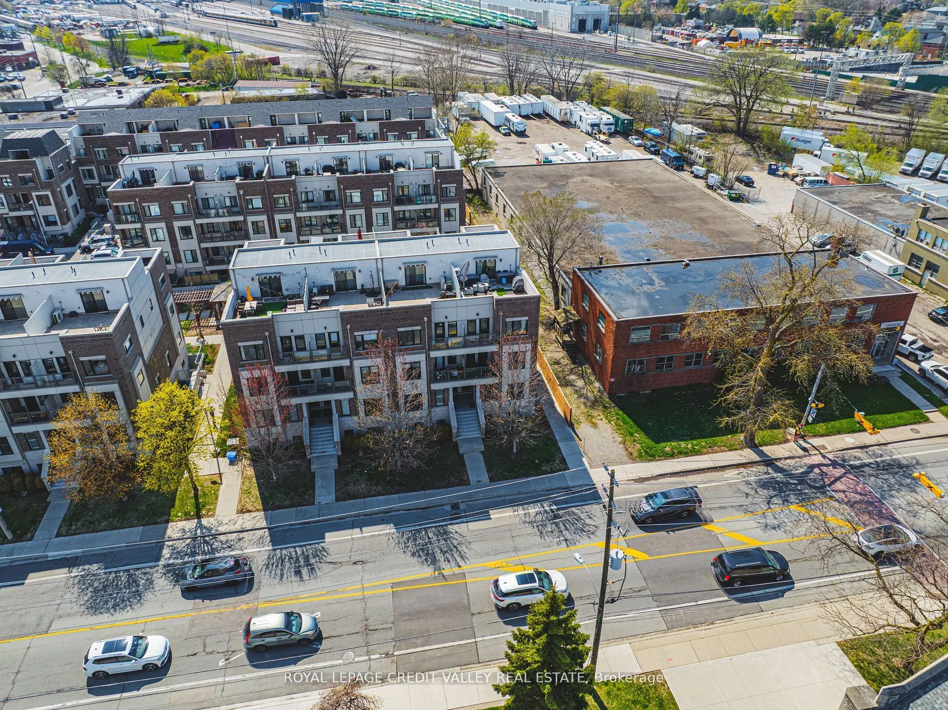 256 Royal York Road E, #116