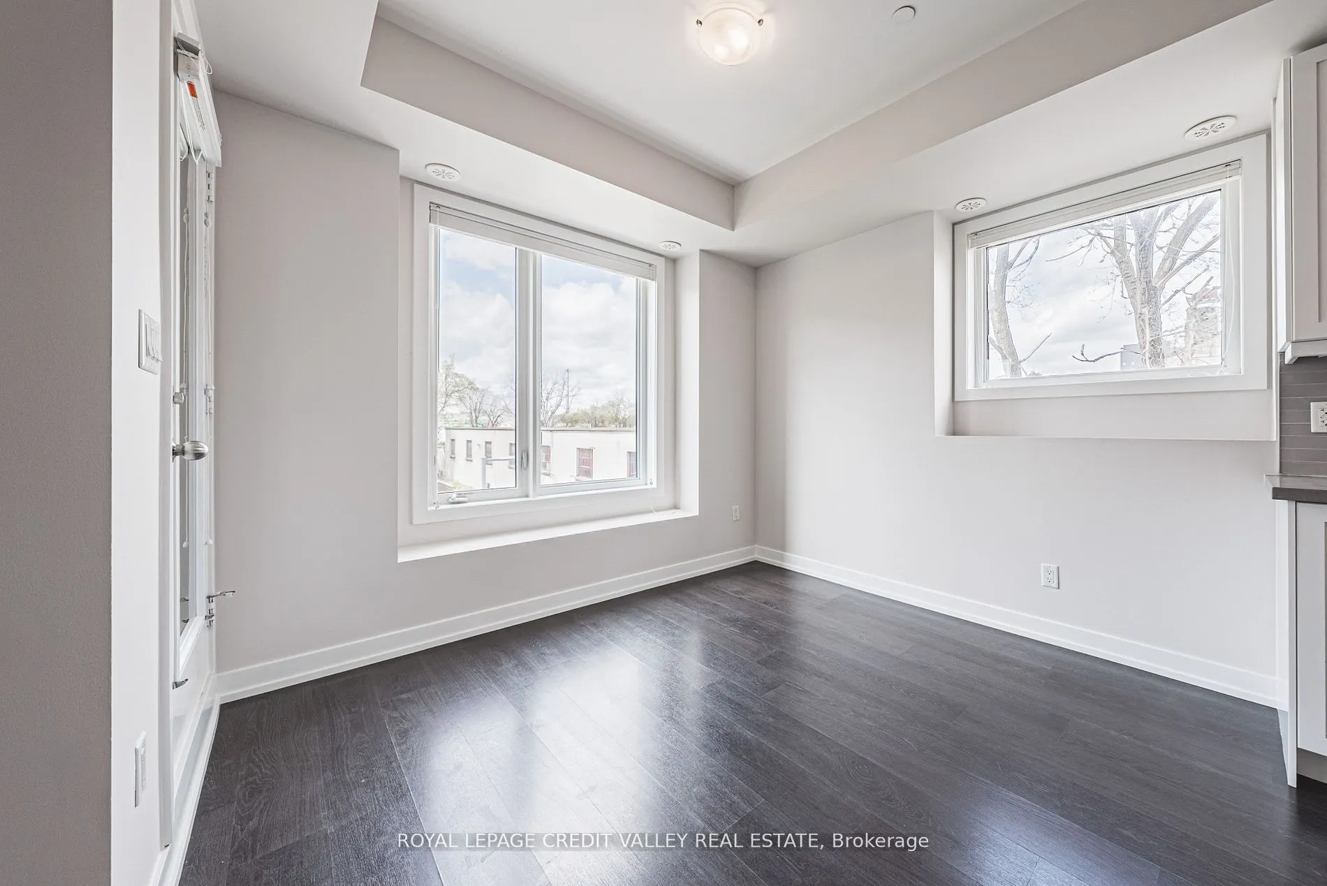 256 Royal York Road E, #116