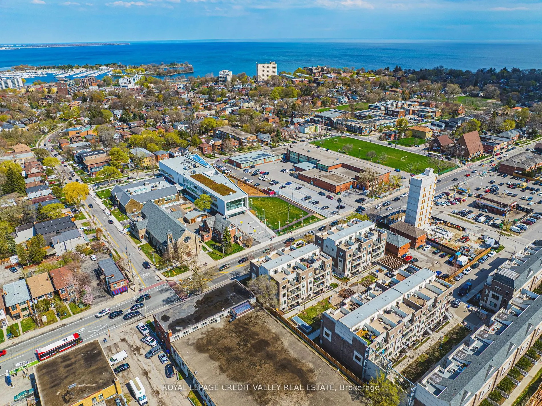 256 Royal York Road E, #116