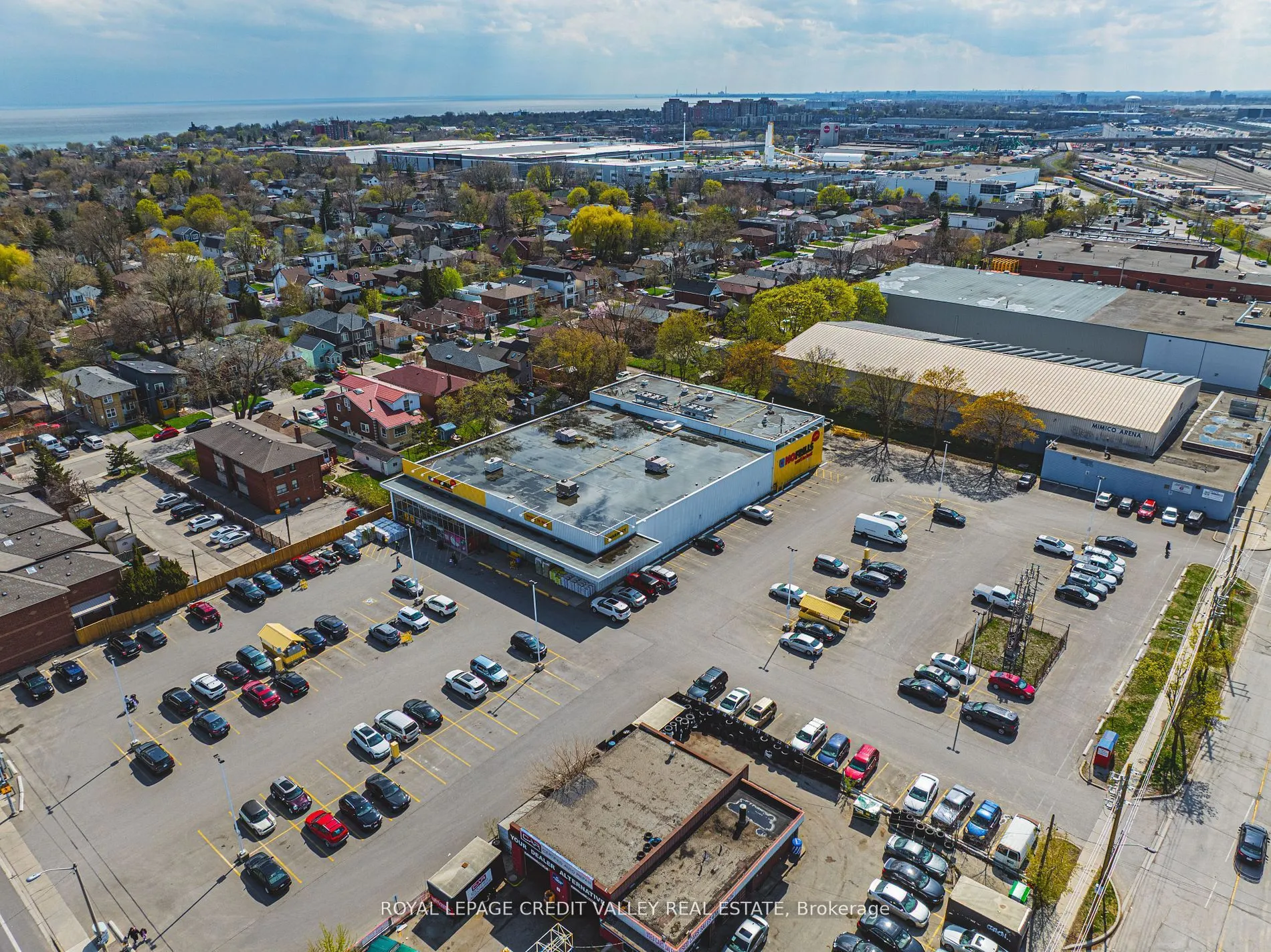256 Royal York Road E, #116
