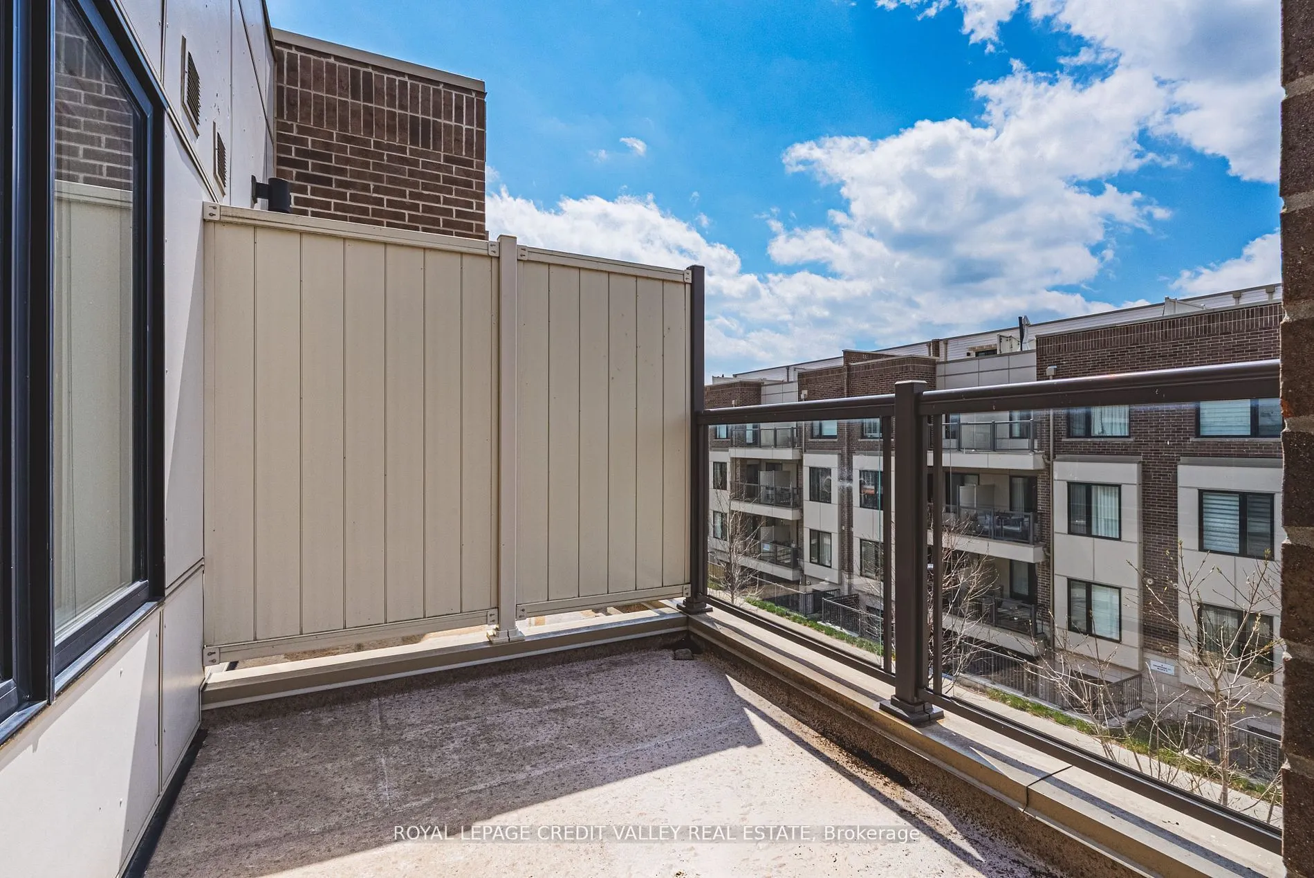 256 Royal York Road E, #116