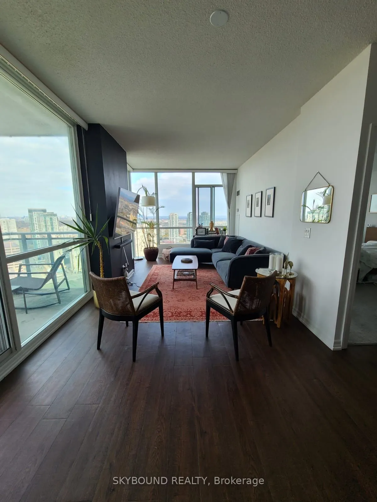 220 Burnhamthorpe Road W, #3002