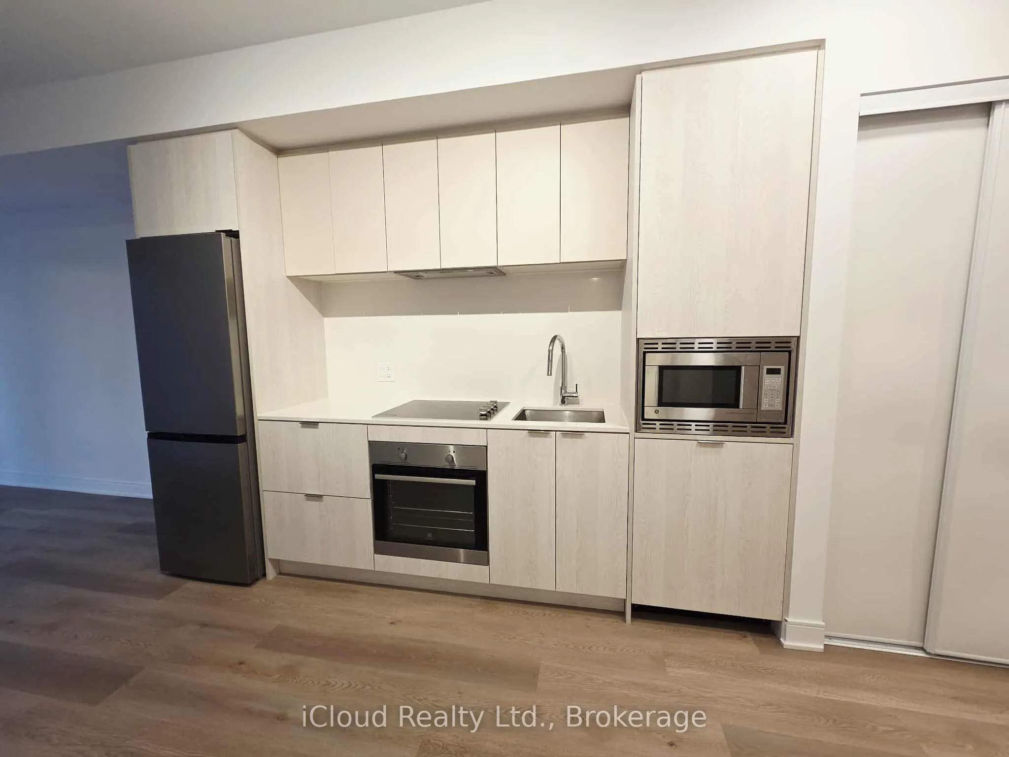 86 Dunas Street, #6