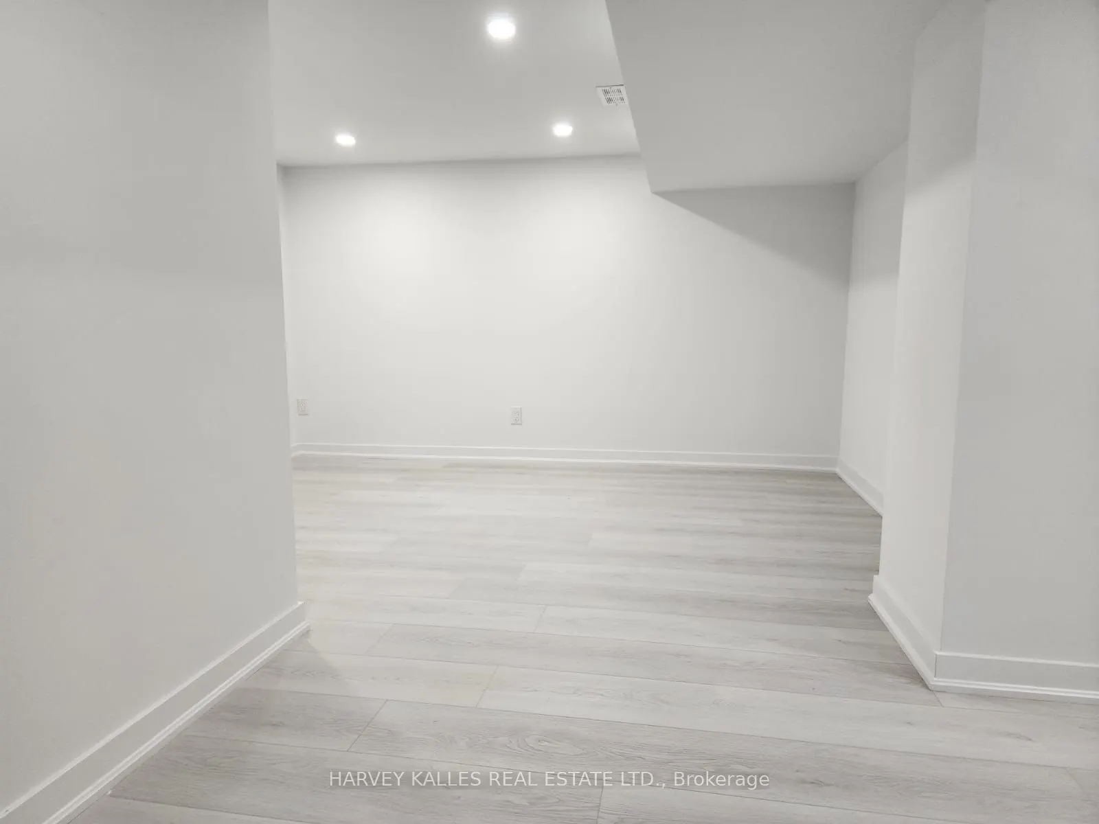 31 Fairlin Drive, #Lower