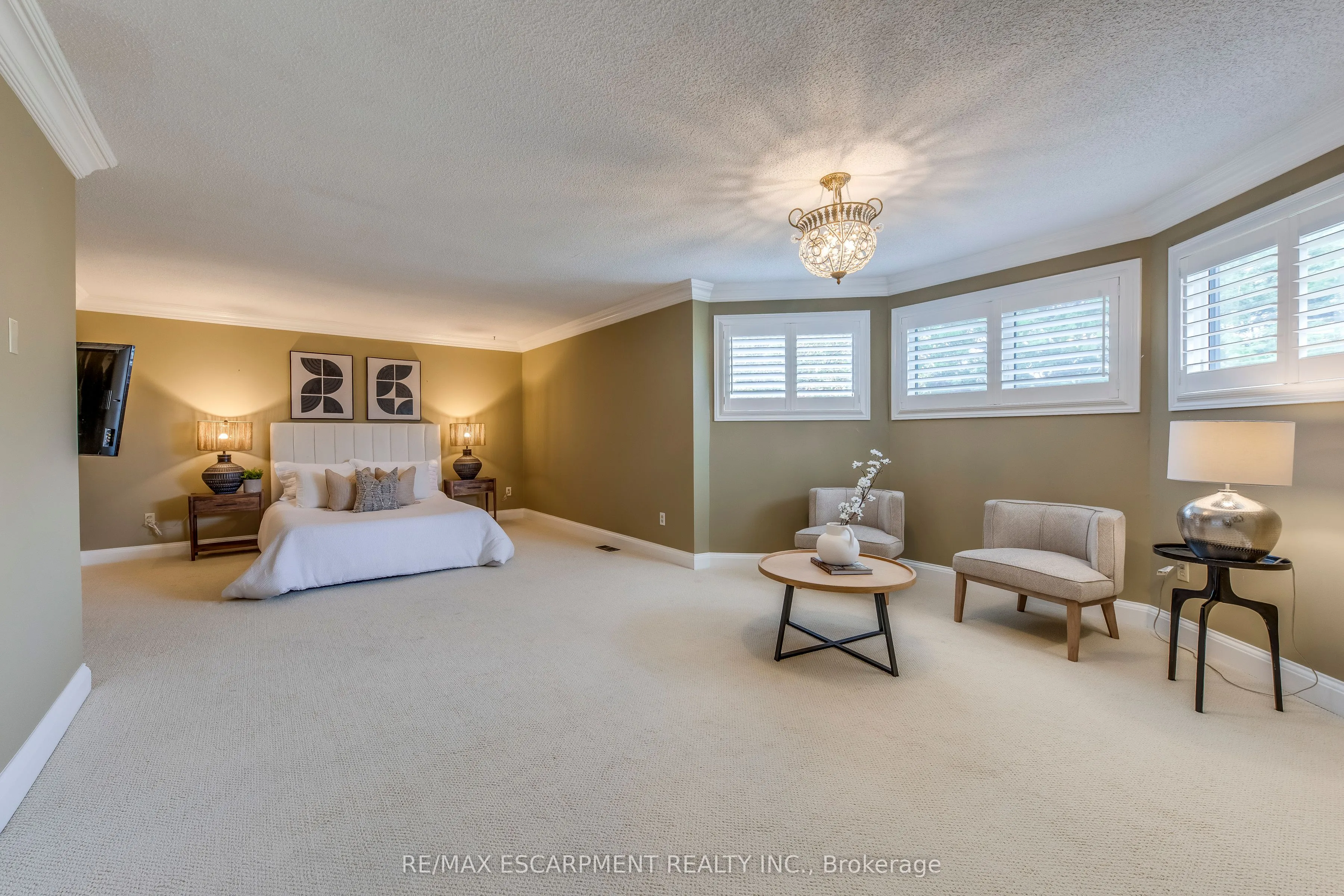 1246 Saddler Circle