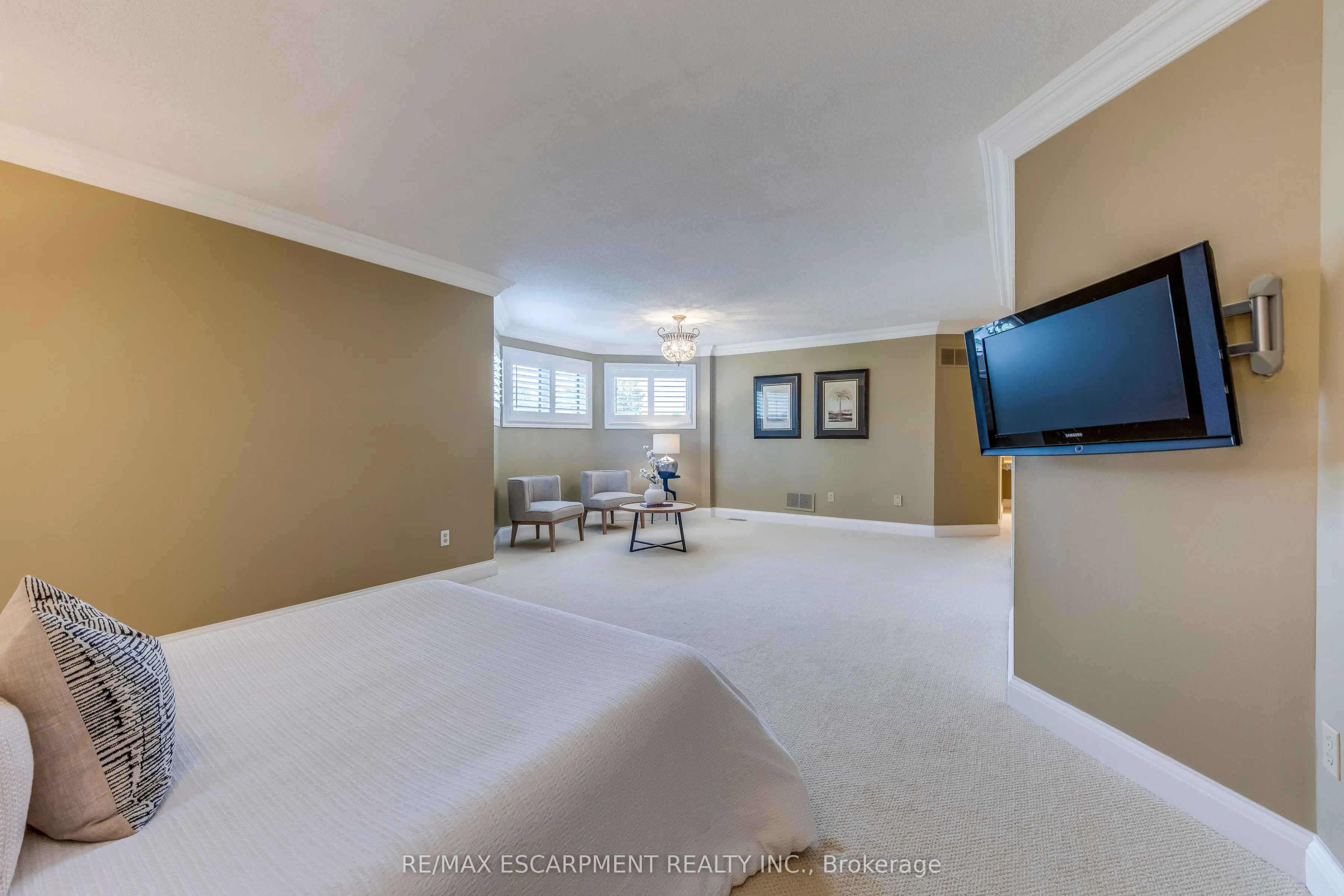 1246 Saddler Circle