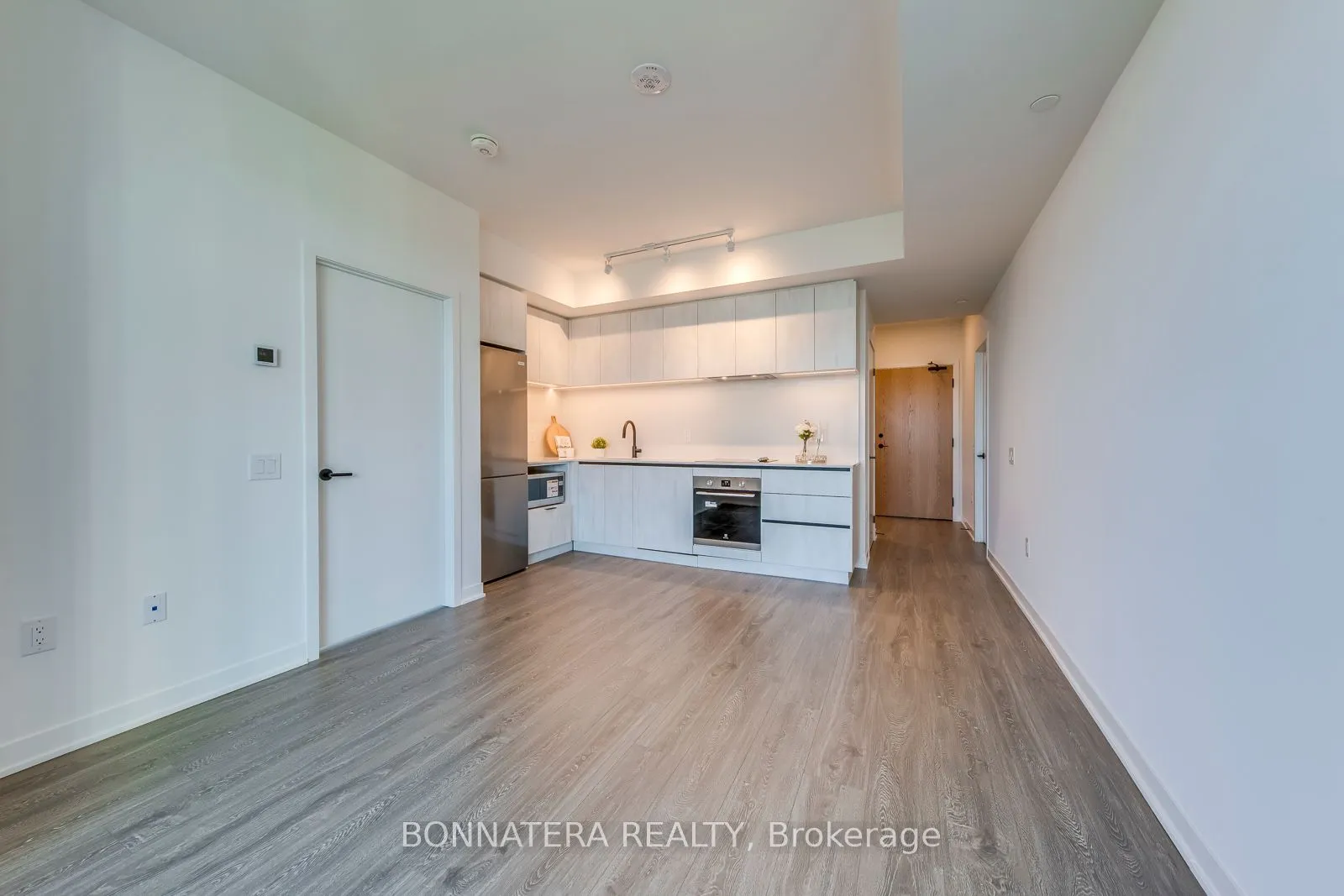 2495 Eglinton Avenue W, #2302