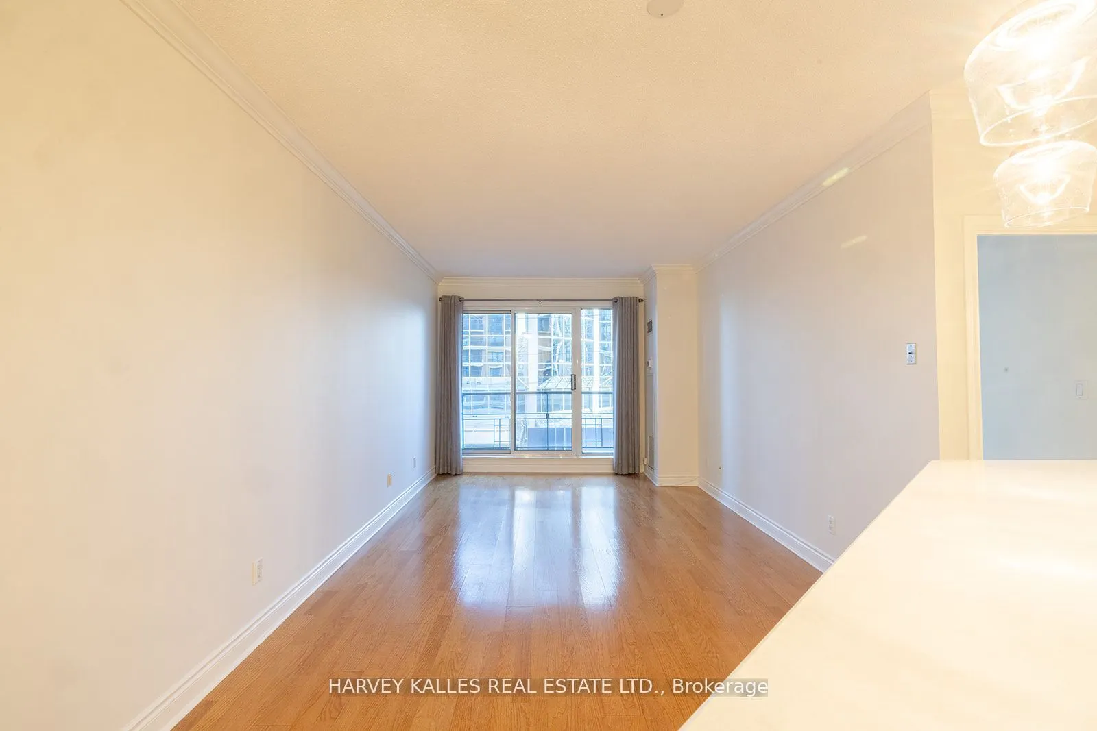 2 Aberfoyle Crescent, #412