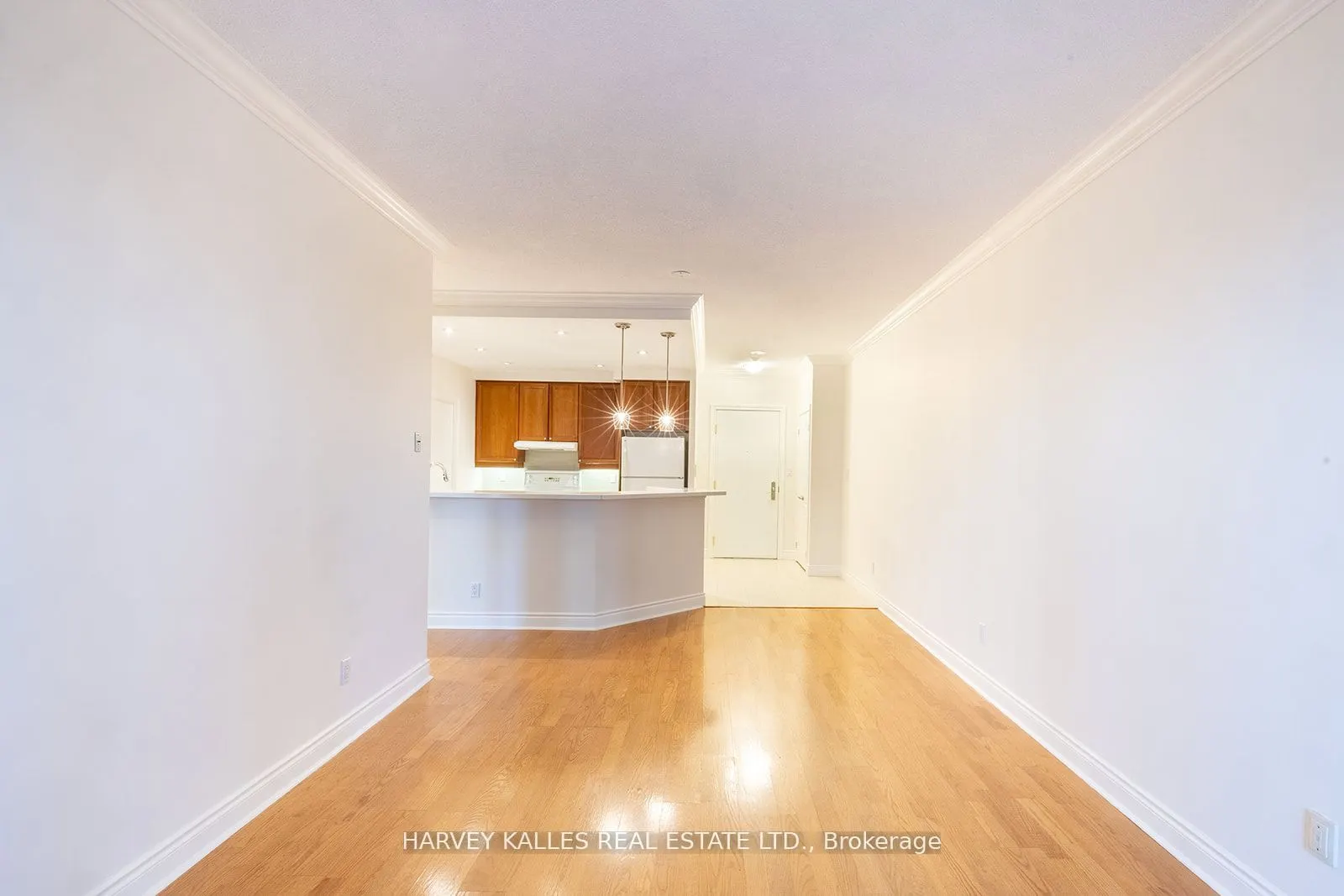 2 Aberfoyle Crescent, #412