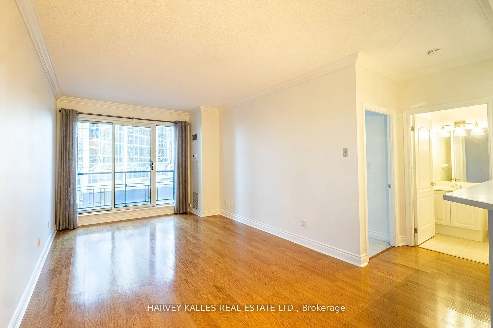 2 Aberfoyle Crescent, #412