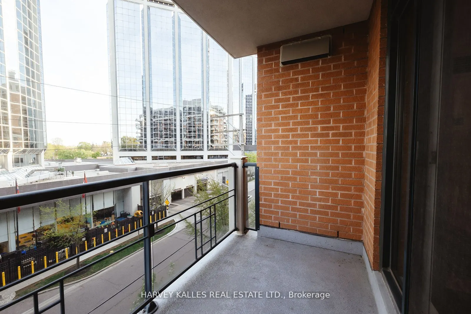 2 Aberfoyle Crescent, #412