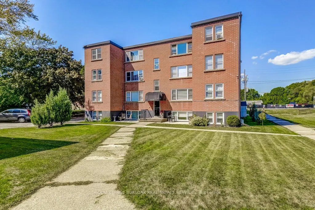 2418 New Street, #1