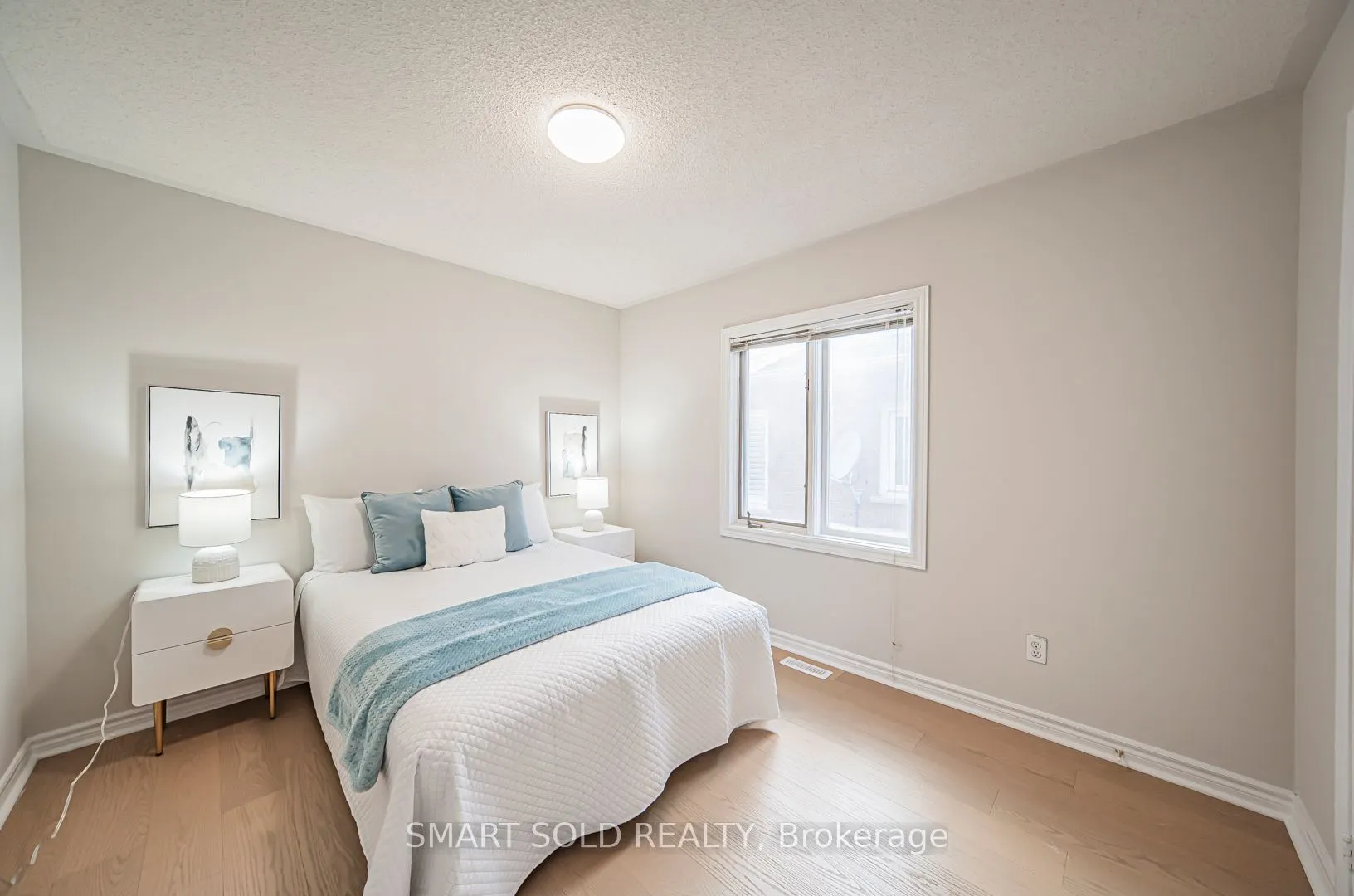 5685 Bell Harbour Drive