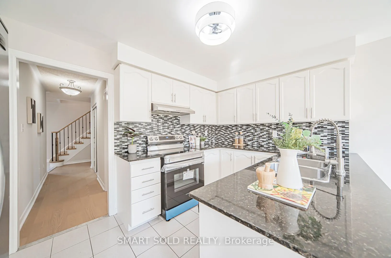 5685 Bell Harbour Drive