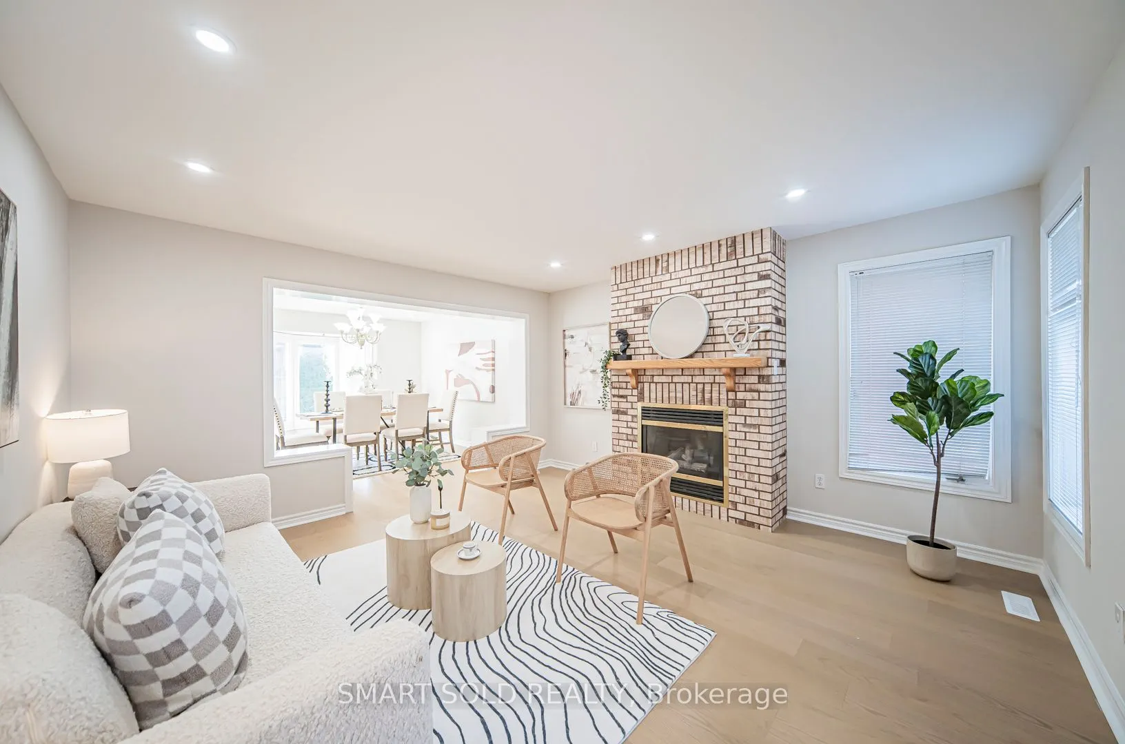 5685 Bell Harbour Drive