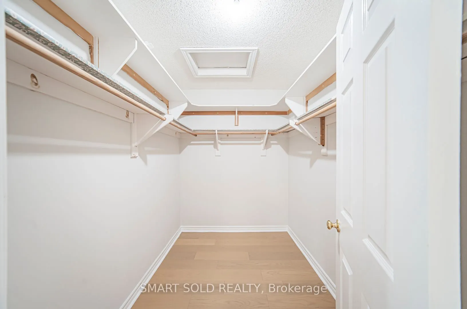 5685 Bell Harbour Drive