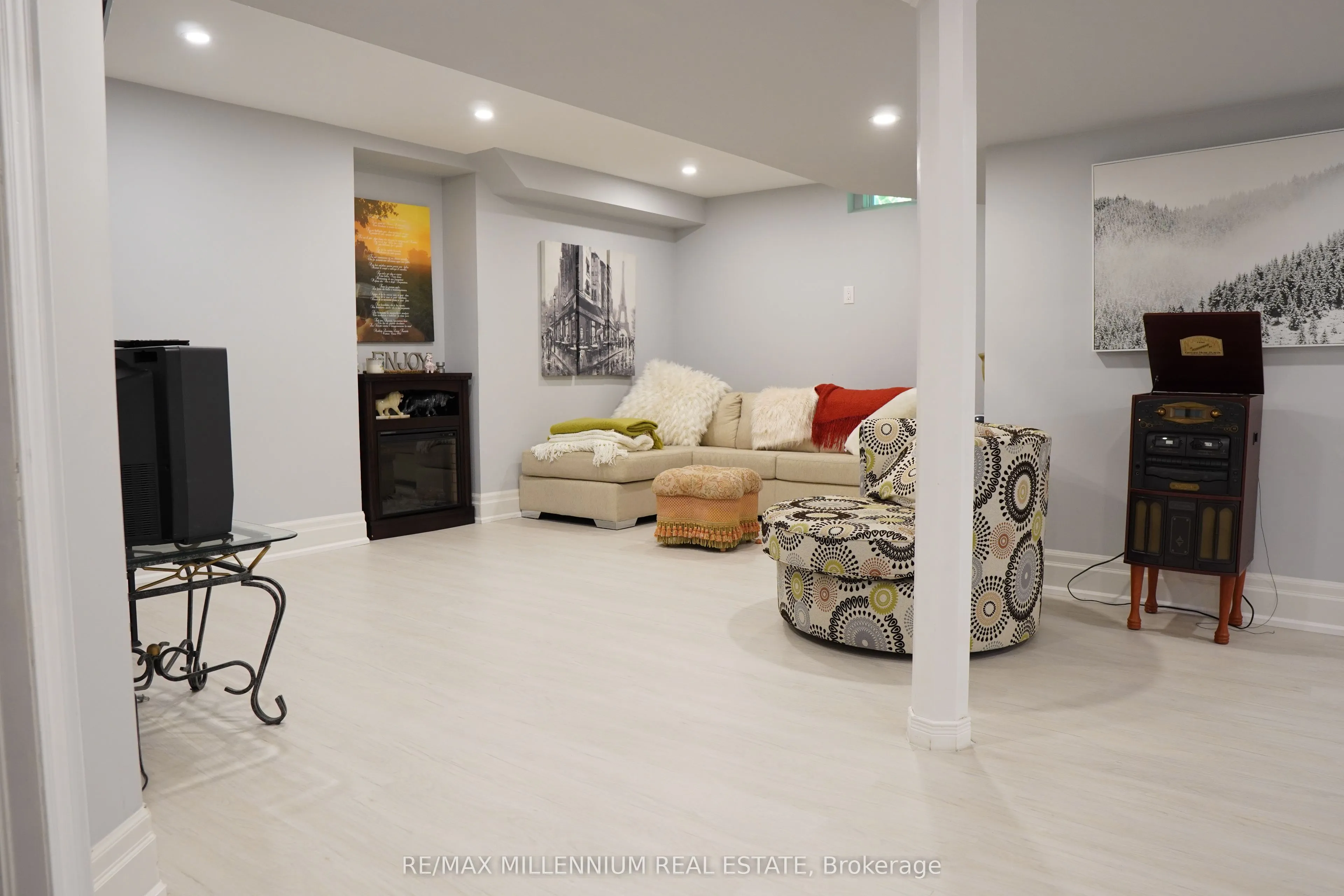 40 Rampart Drive