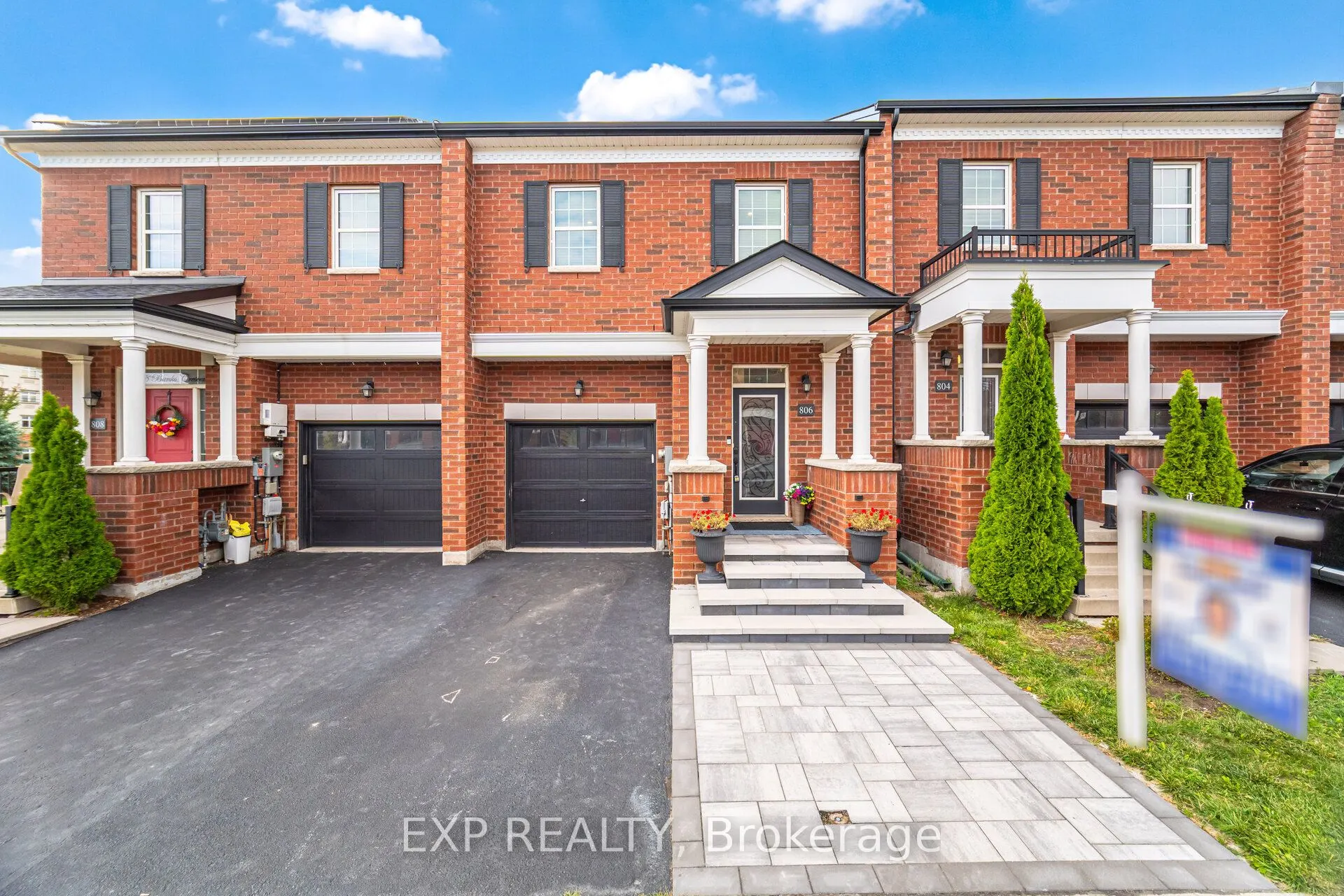 806 BANKS Crescent