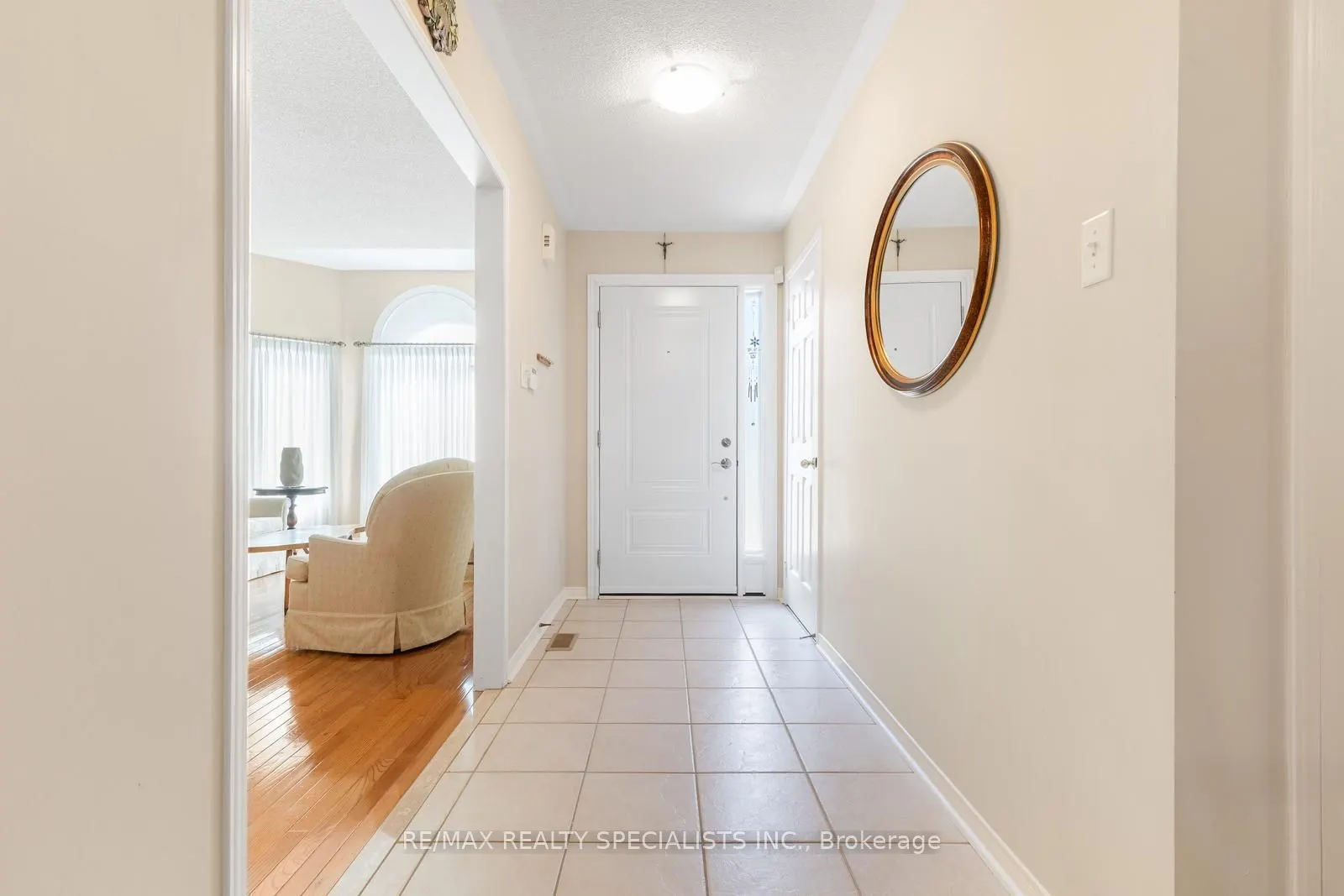 27 Bowman Street