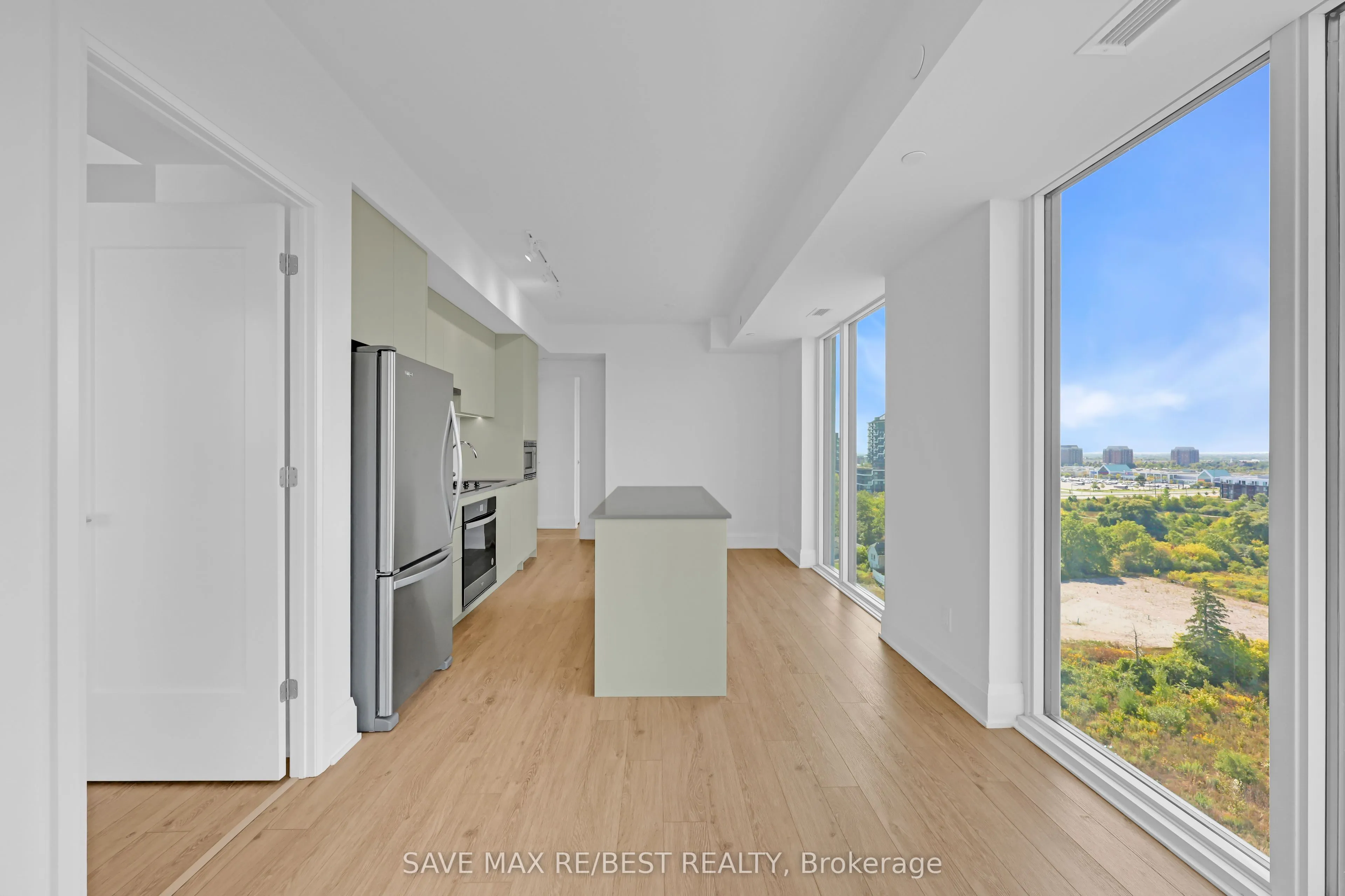 3079 Trafalgar Road, #1203