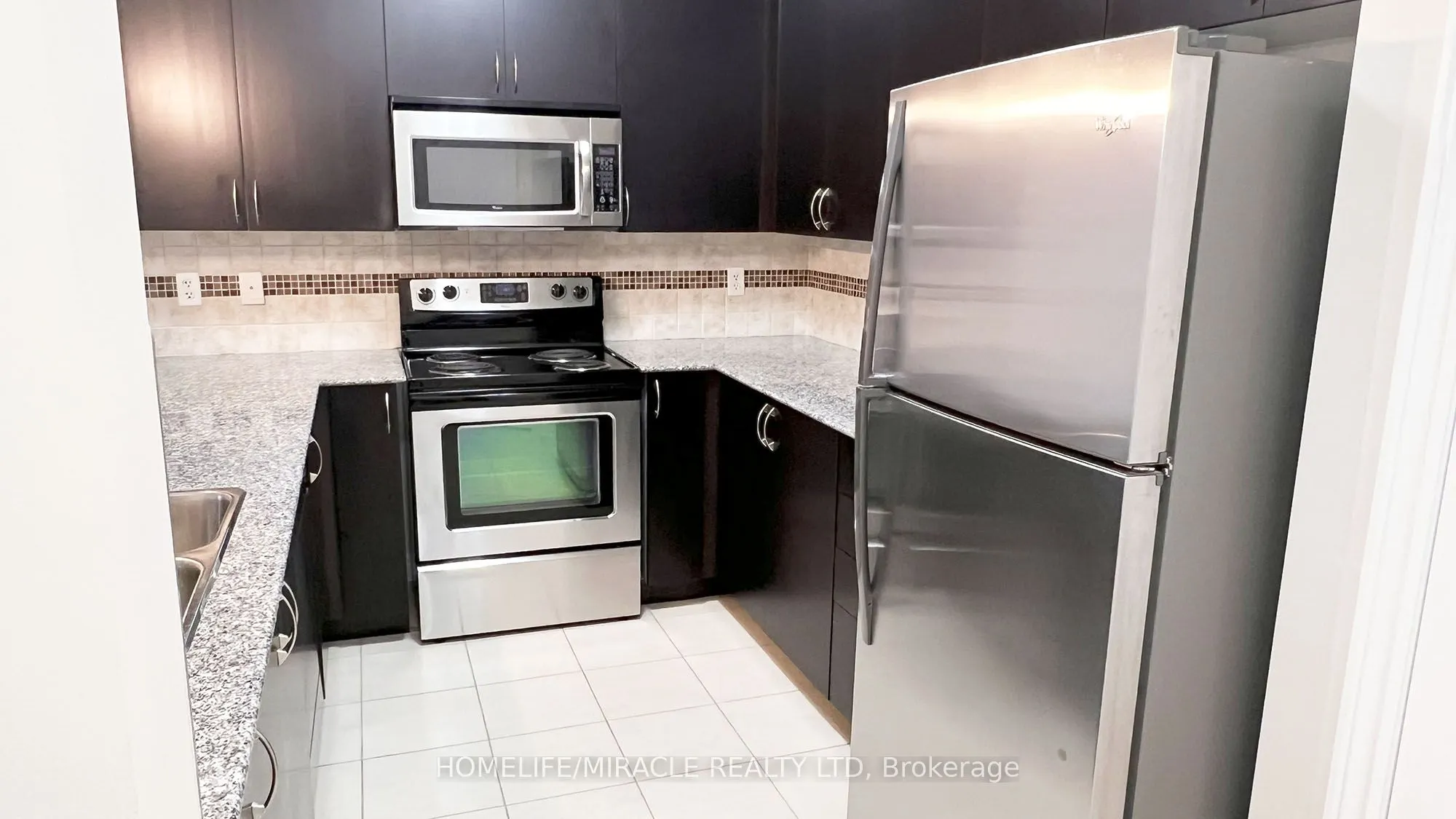 383 Main St E, #502