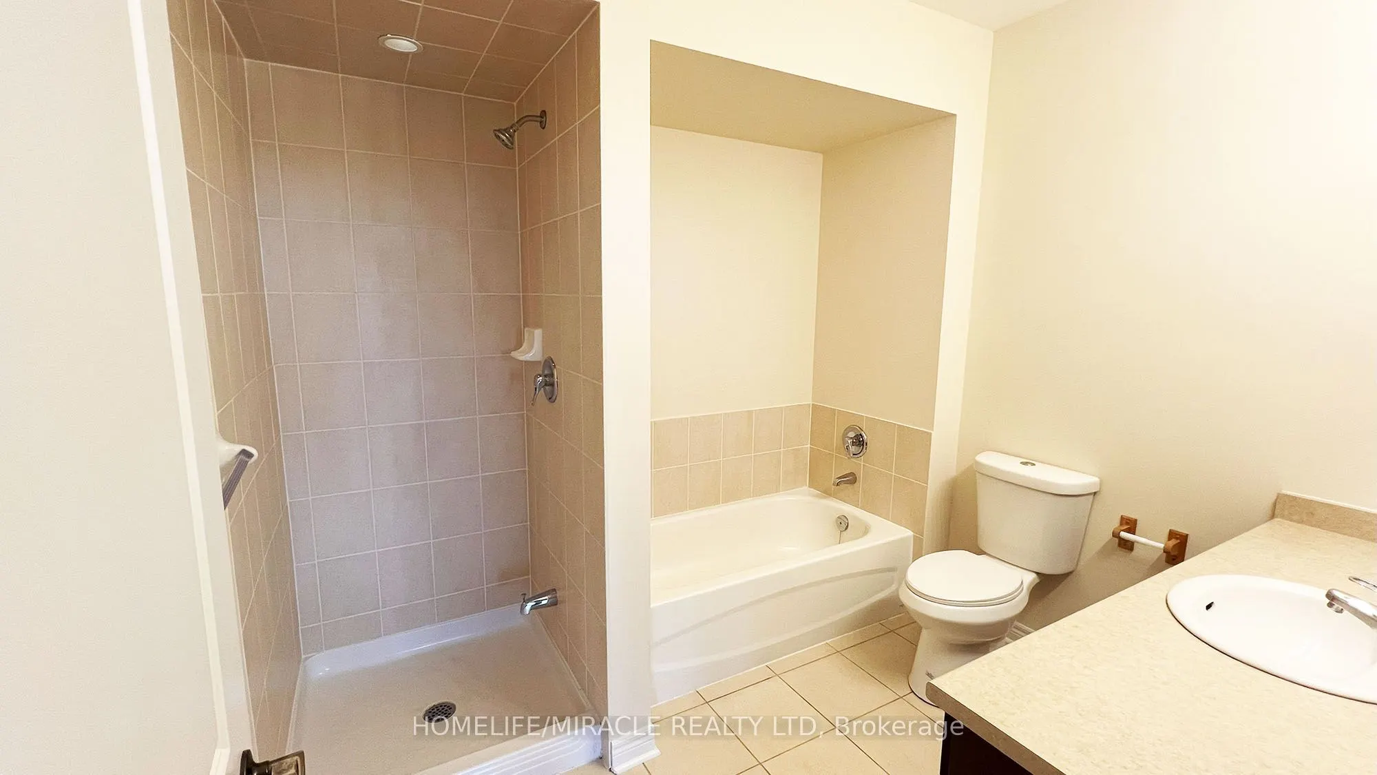 383 Main St E, #502
