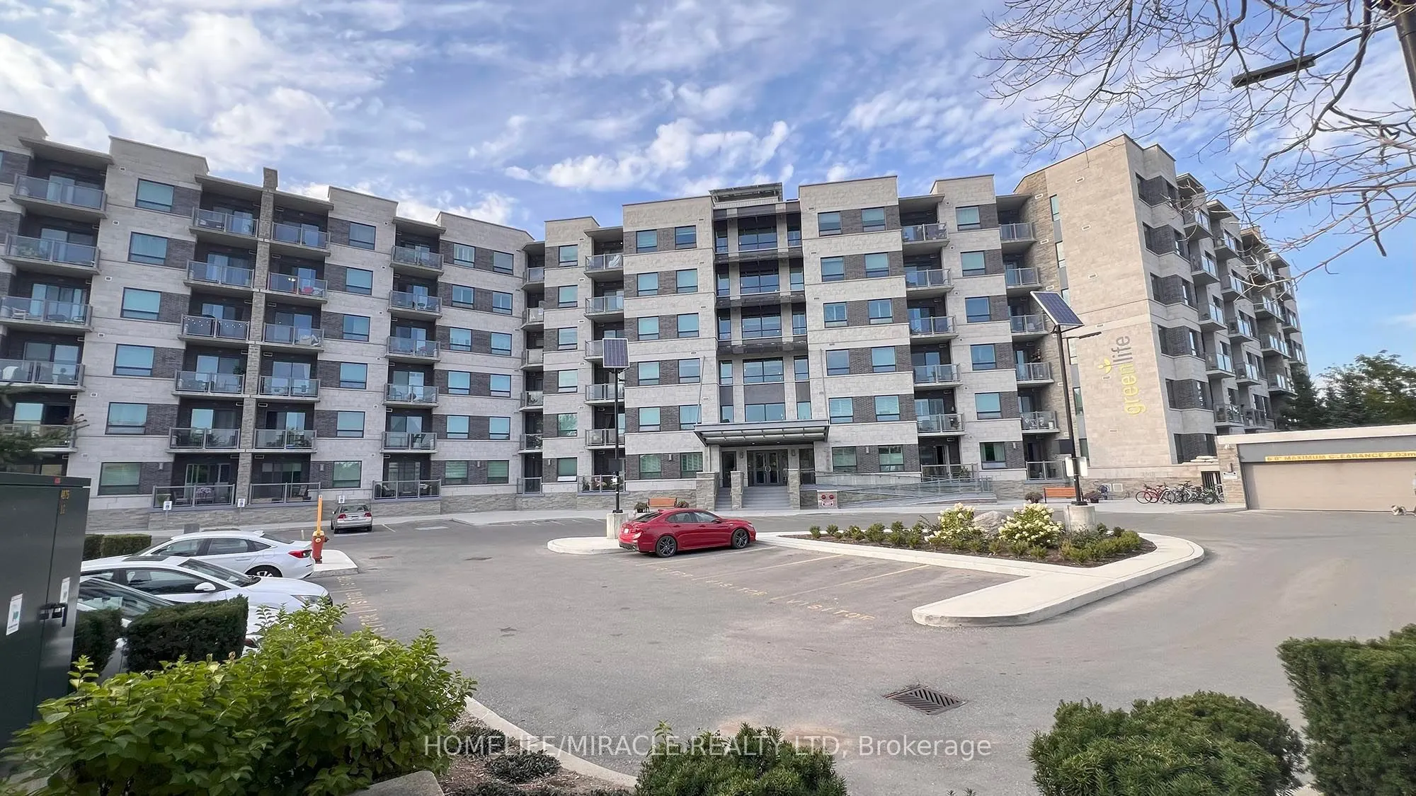 383 Main St E, #502
