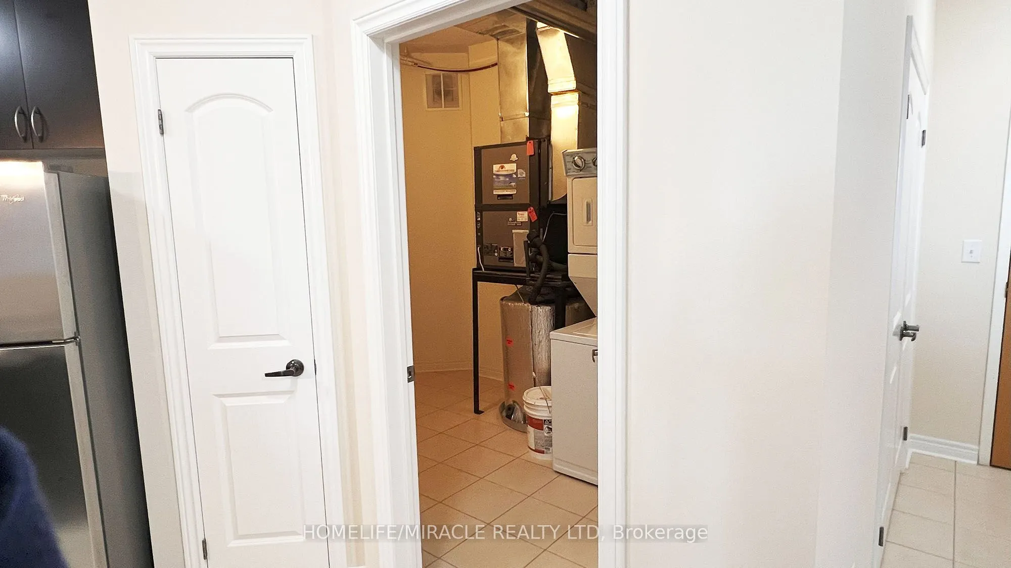 383 Main St E, #502