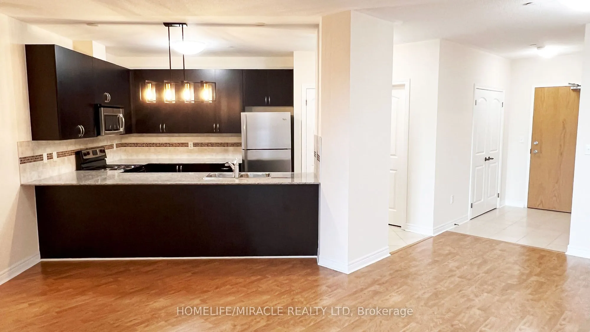 383 Main St E, #502
