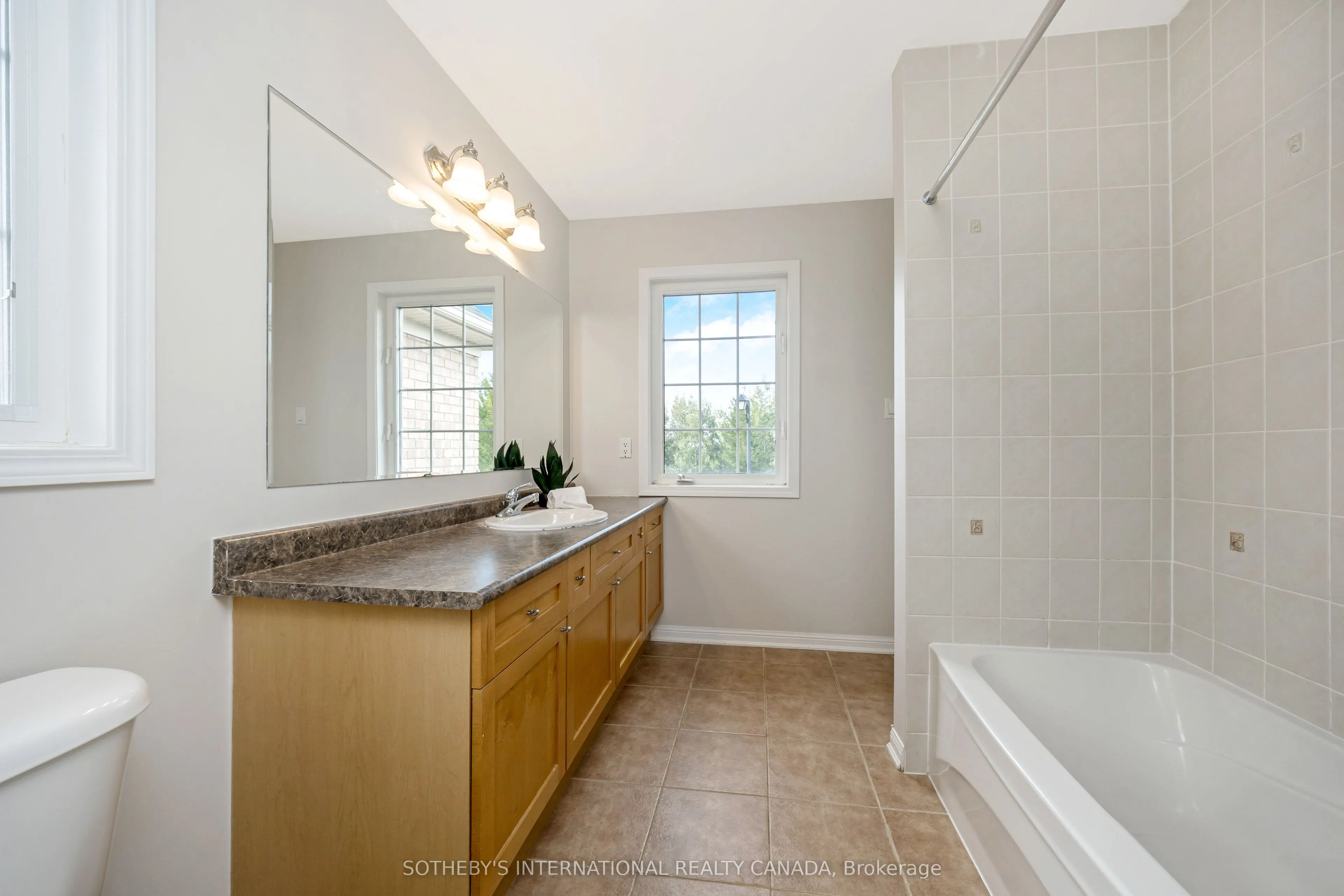 465 Cusick Circle