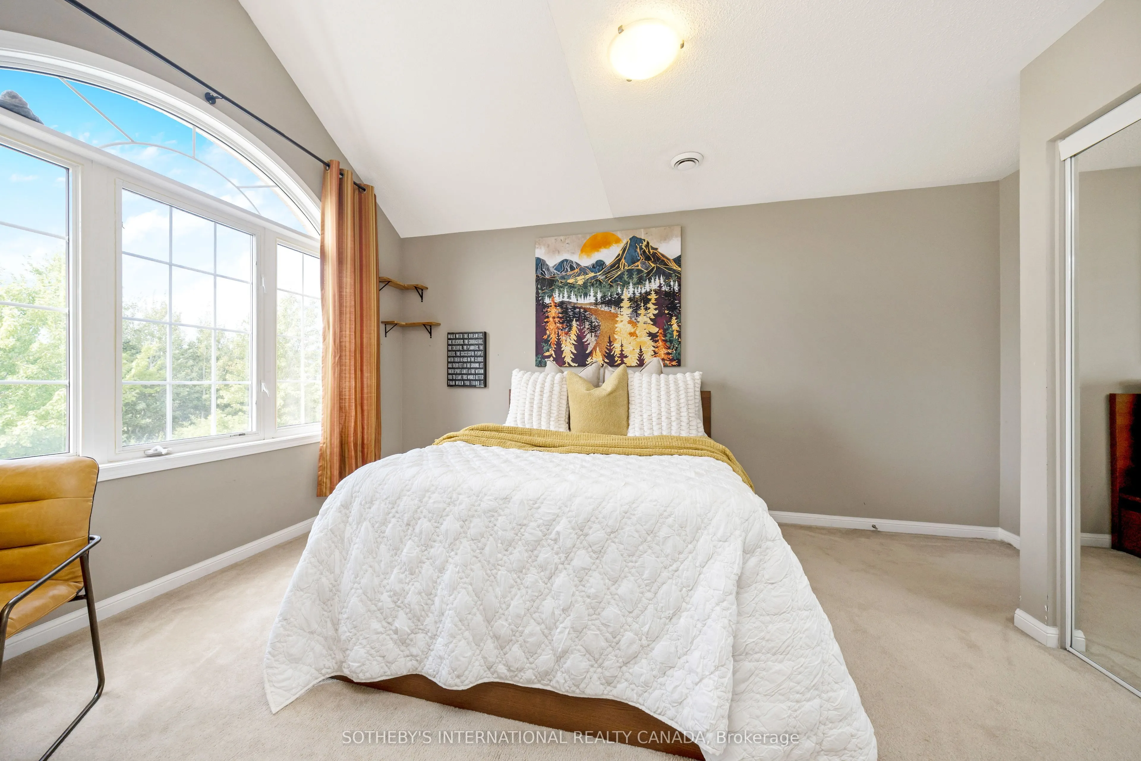465 Cusick Circle