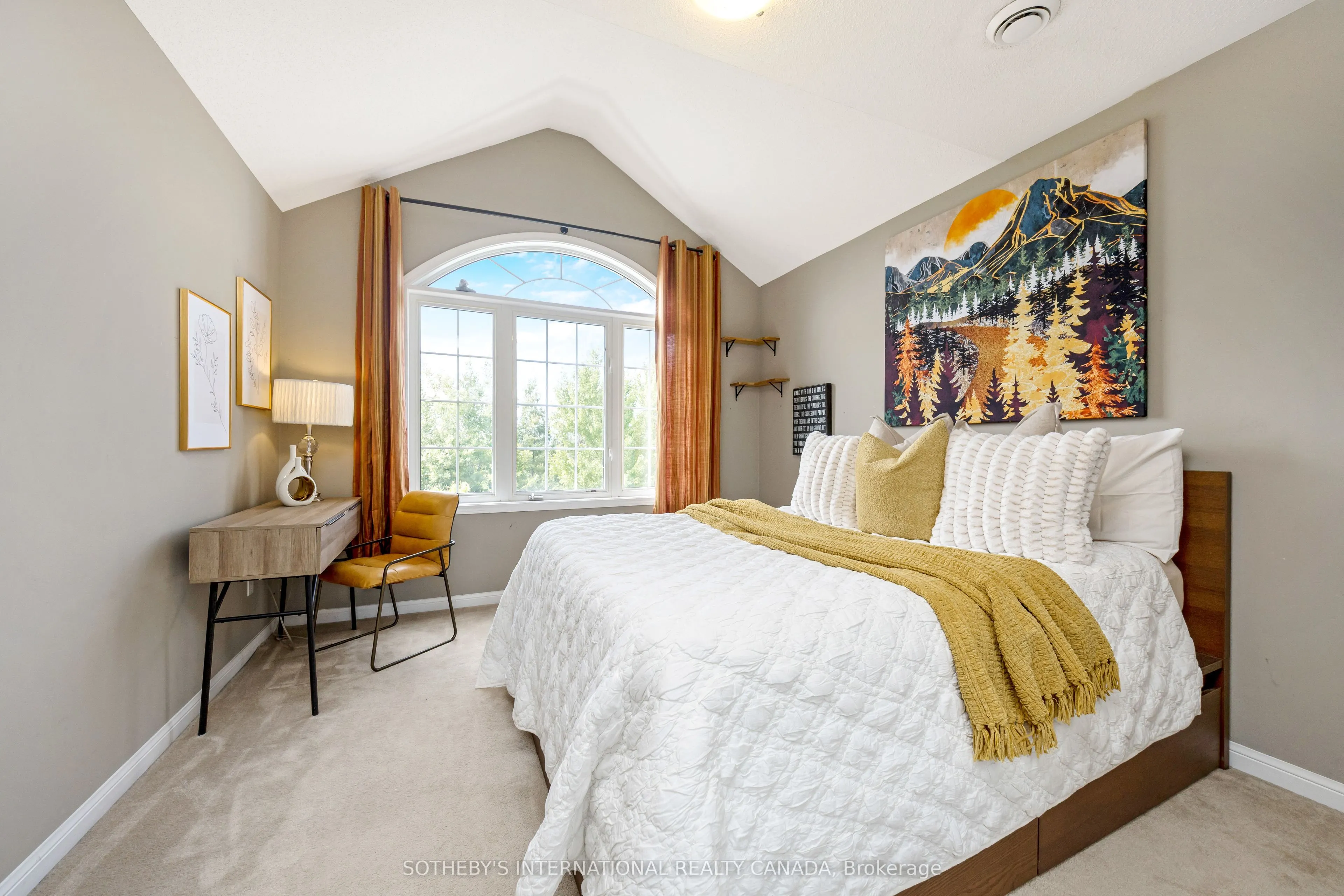 465 Cusick Circle