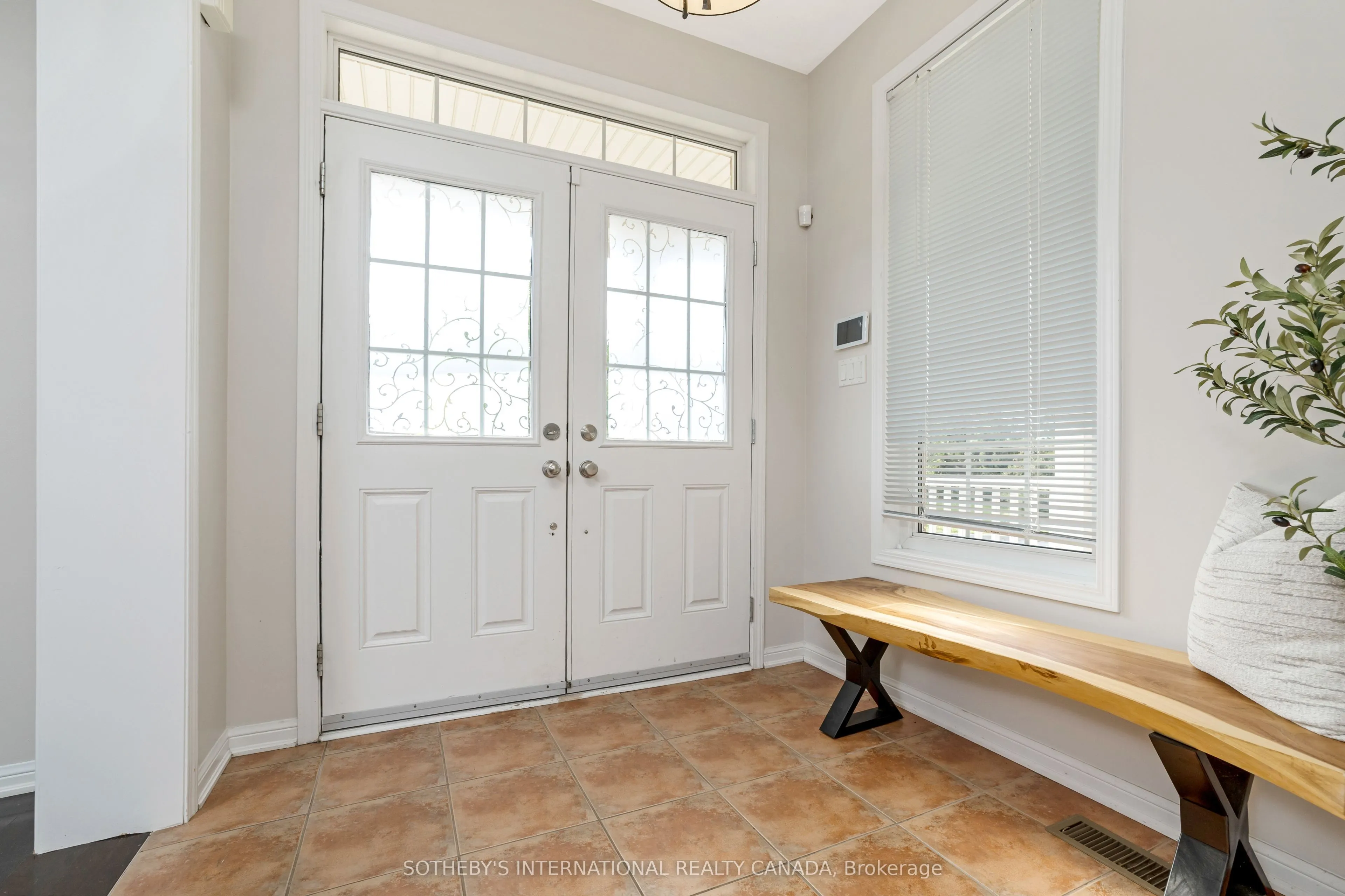 465 Cusick Circle