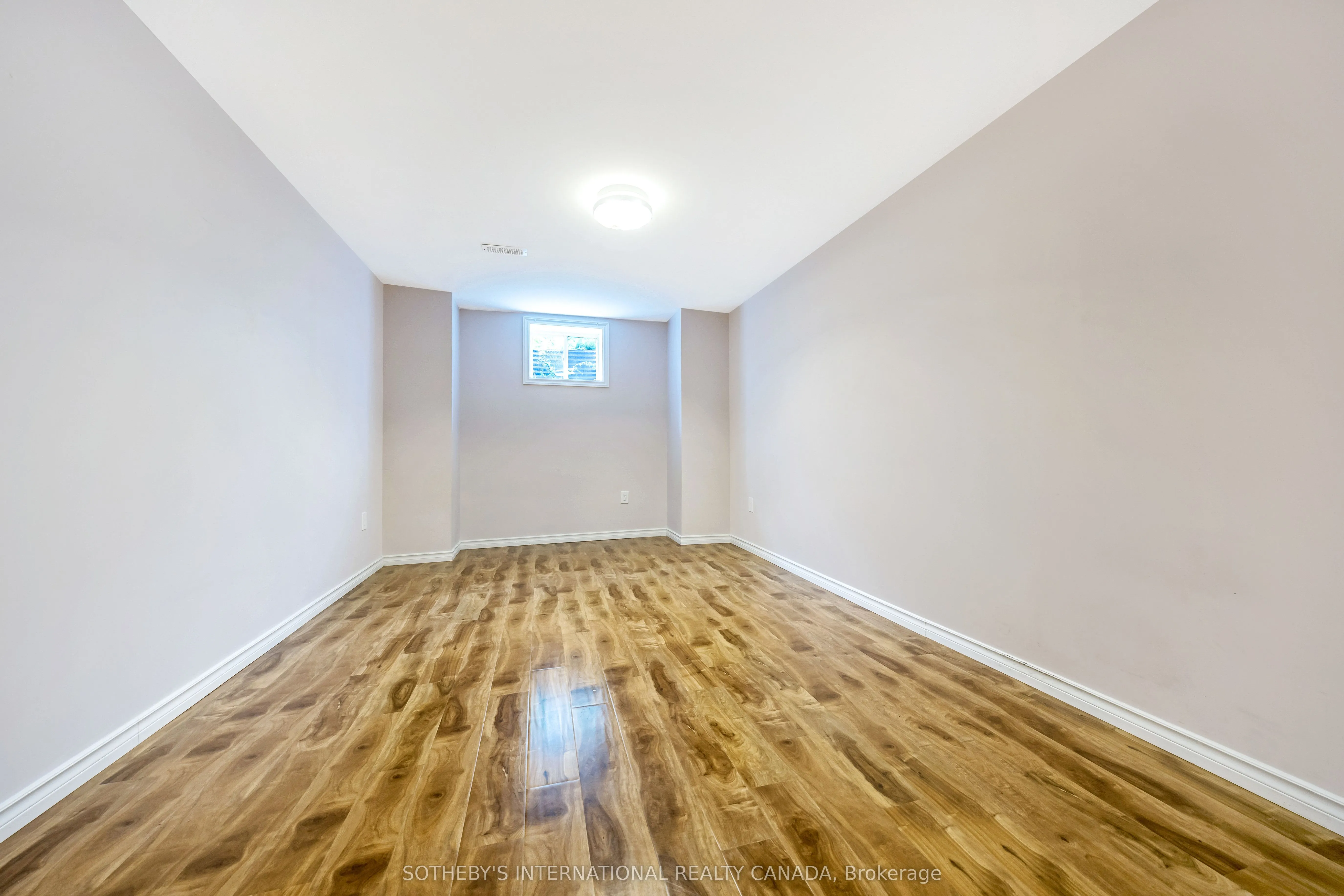 465 Cusick Circle