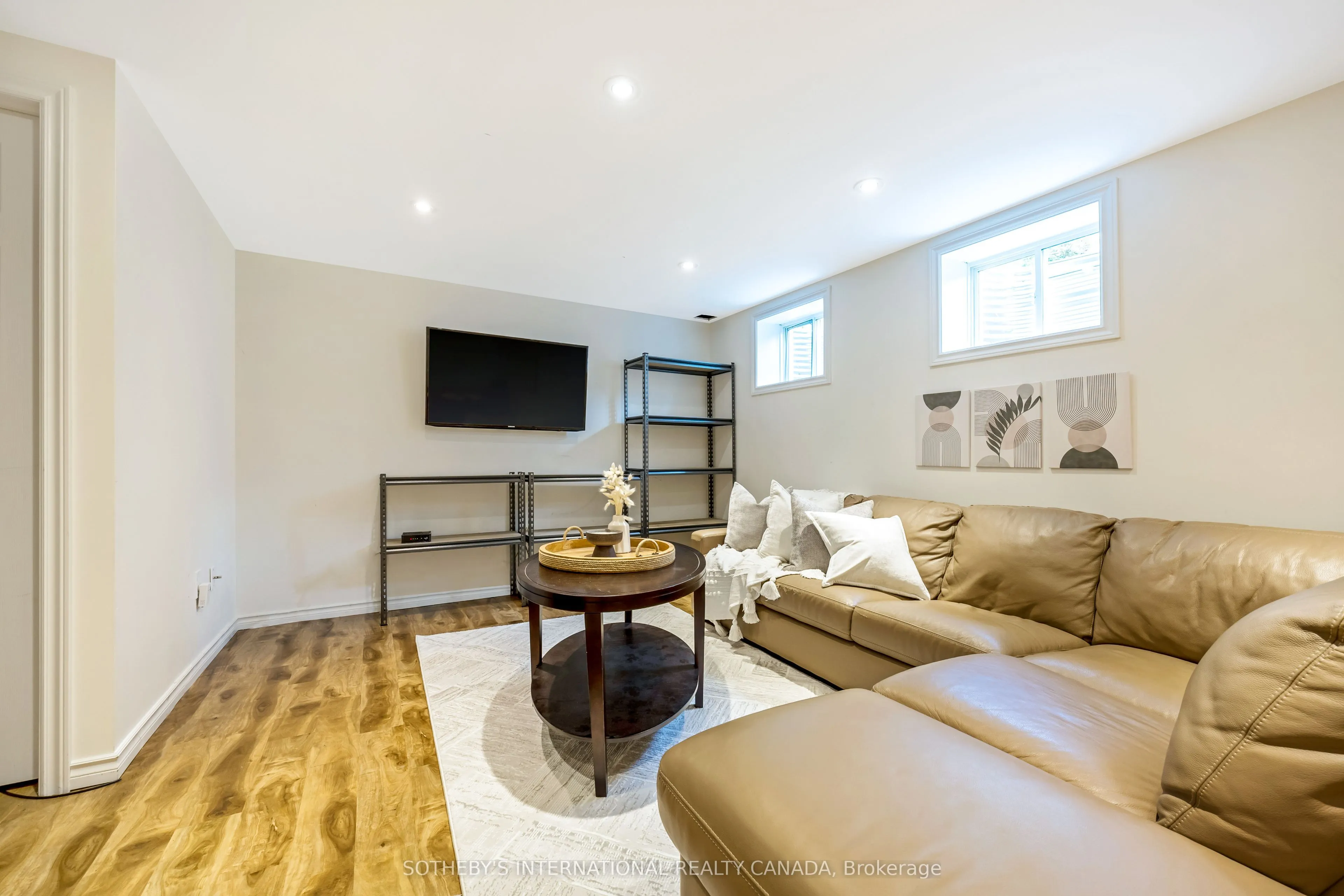 465 Cusick Circle
