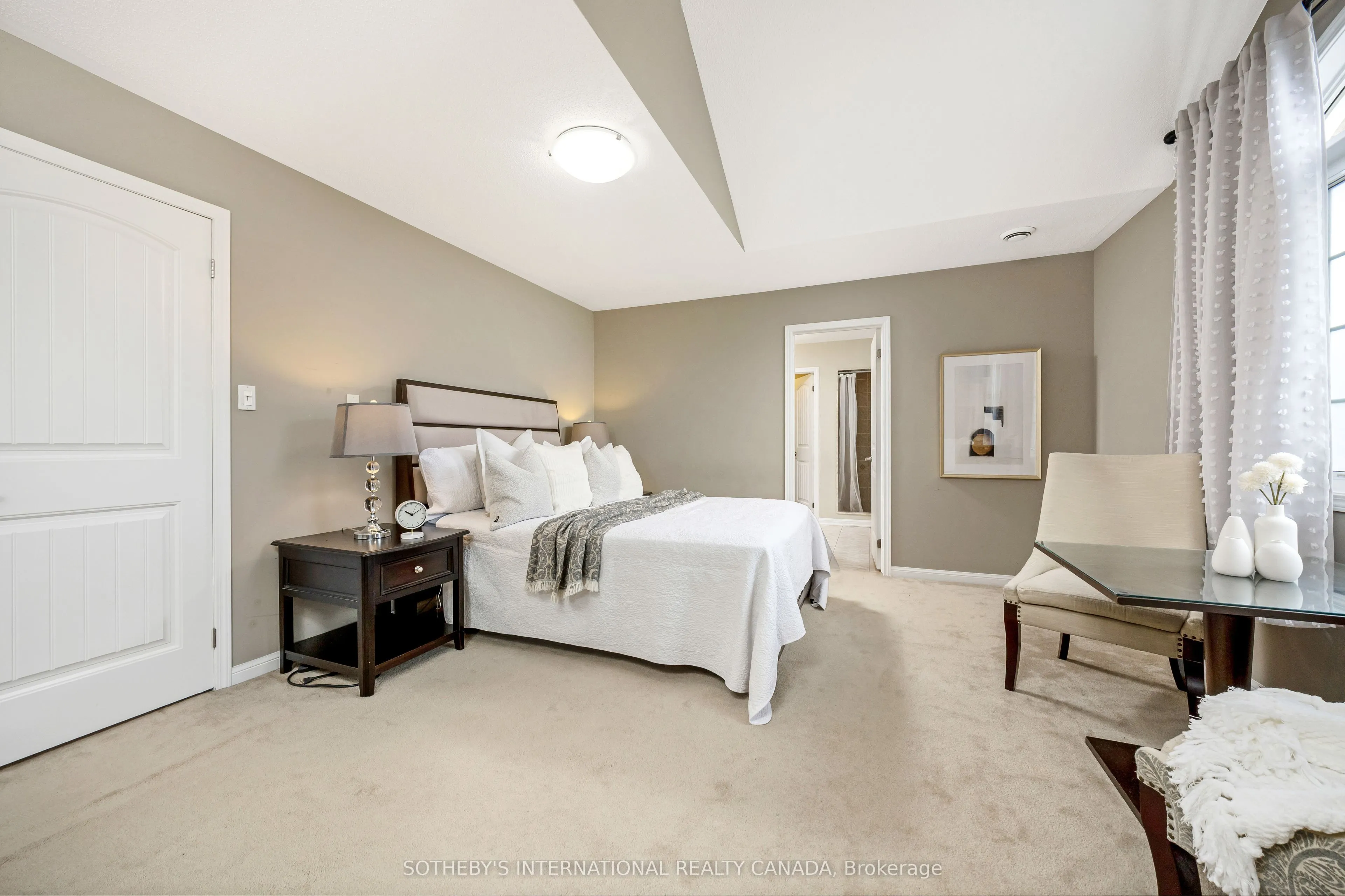 465 Cusick Circle