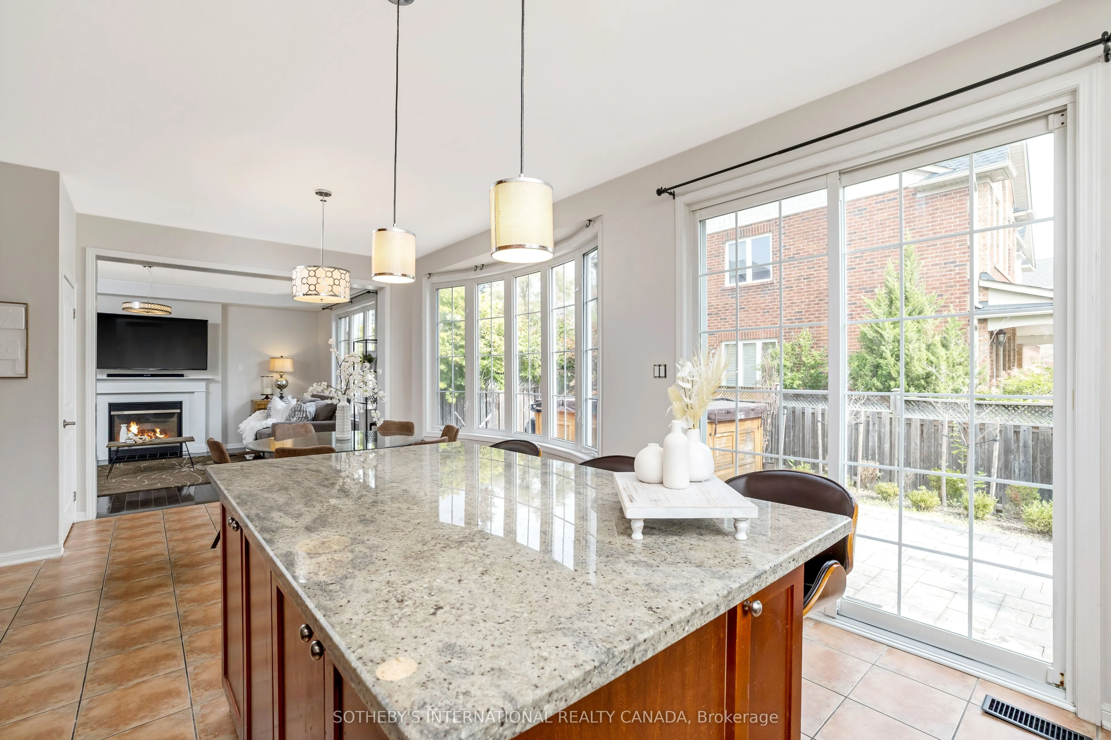 465 Cusick Circle