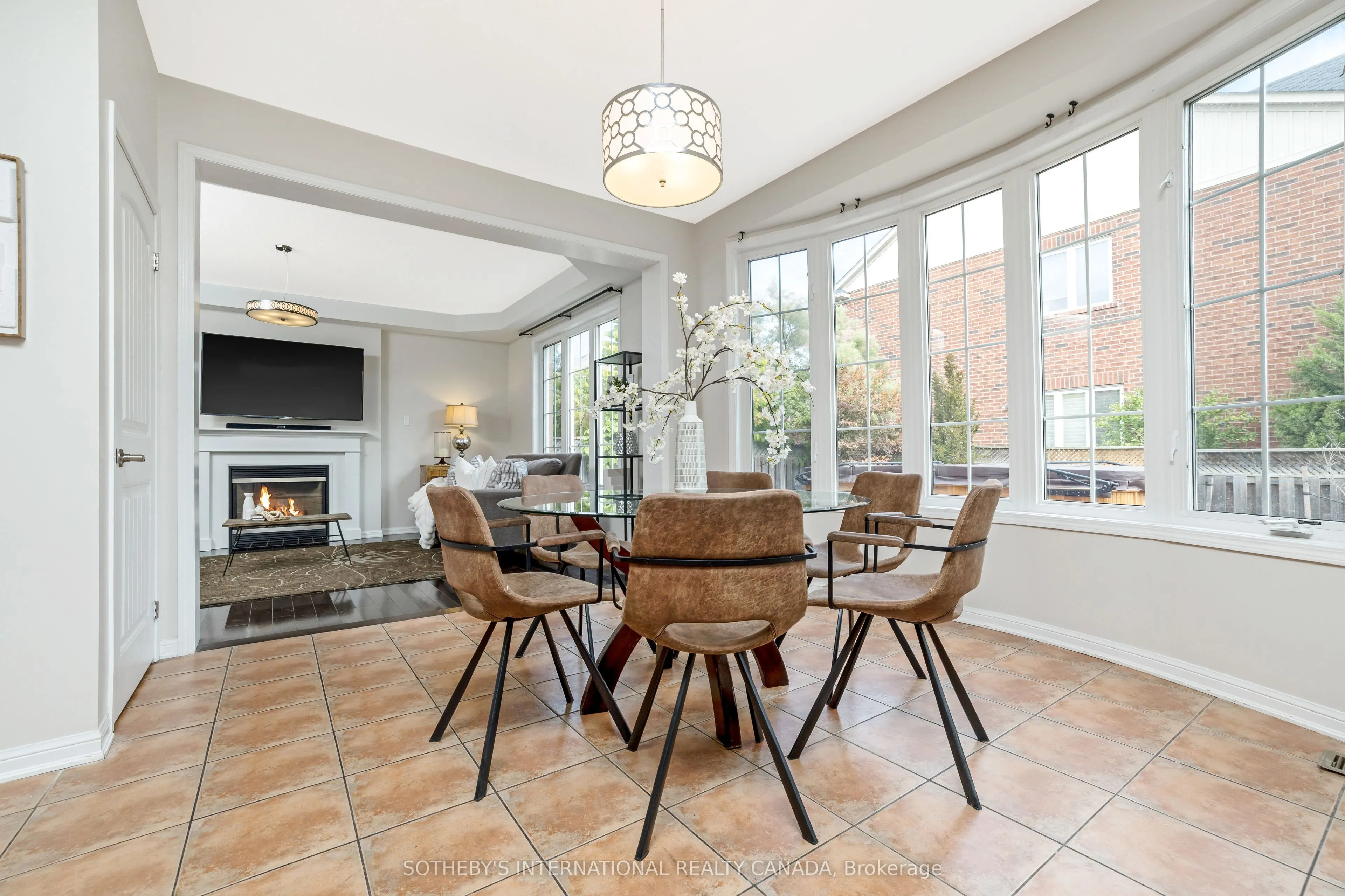 465 Cusick Circle