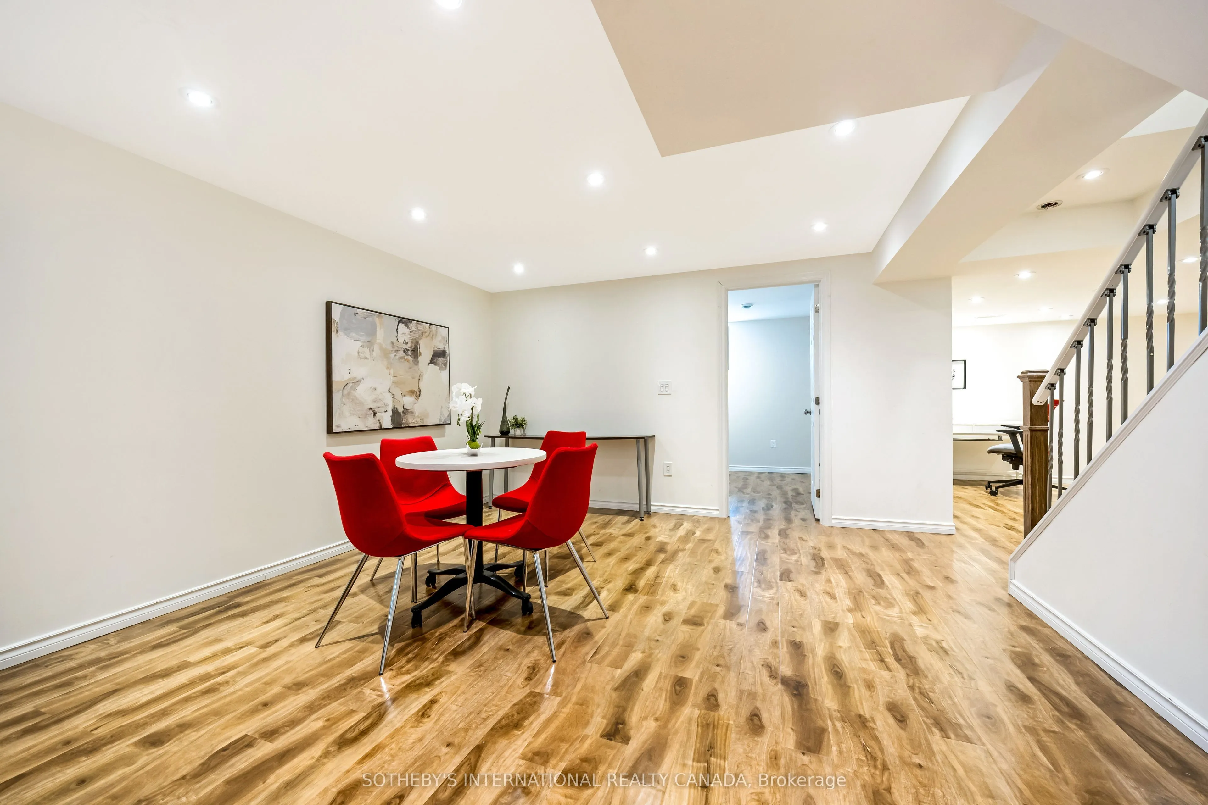 465 Cusick Circle