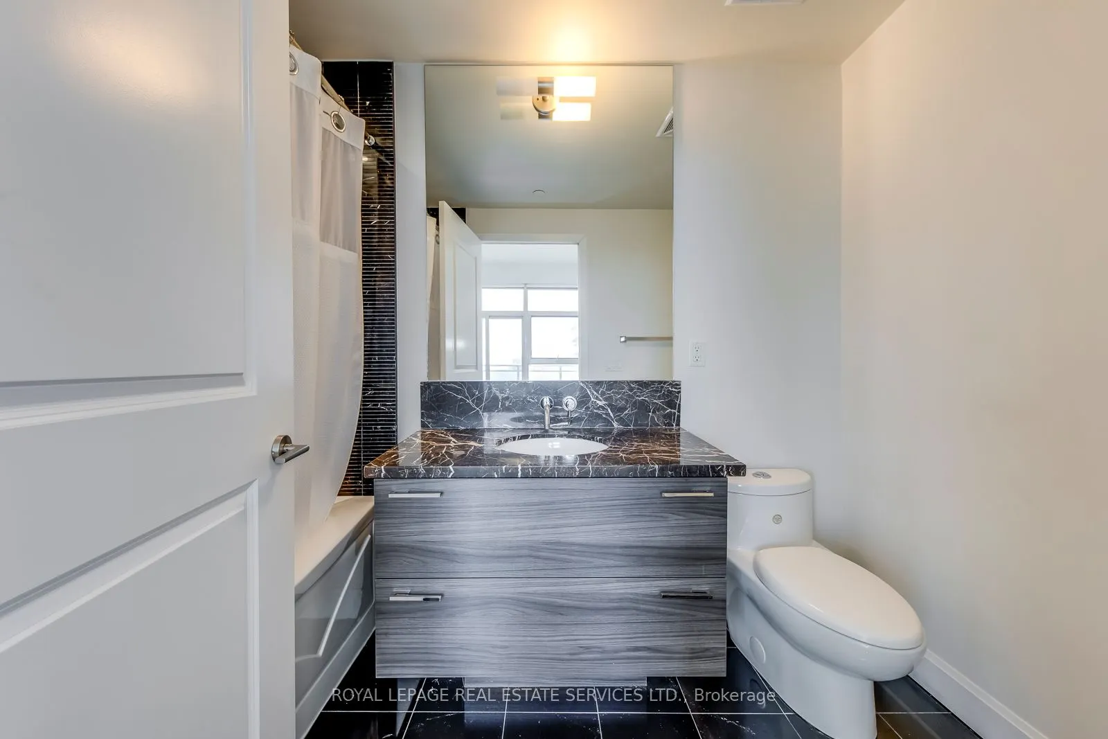 33 Shore Breeze Drive, #3706