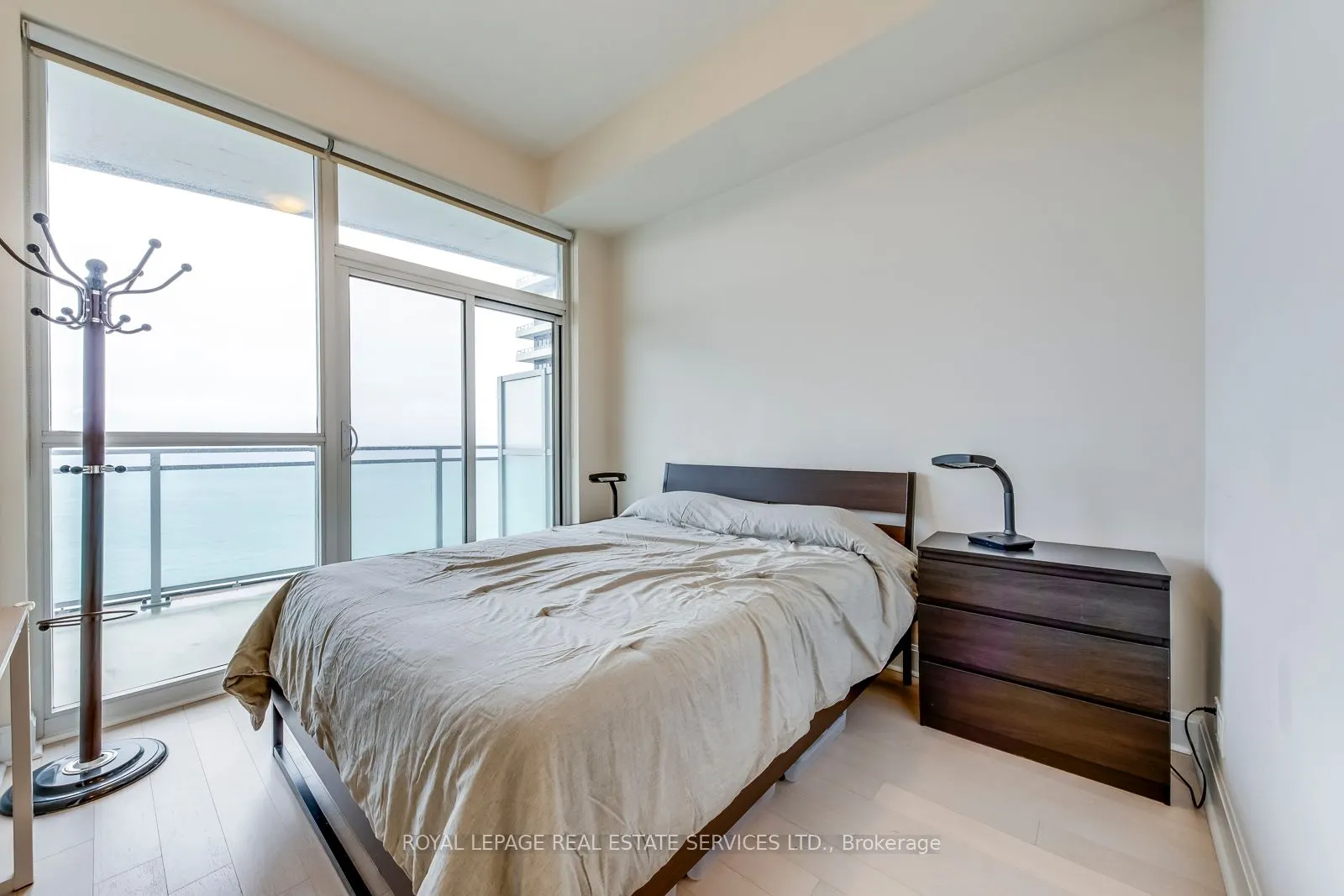 33 Shore Breeze Drive, #3706