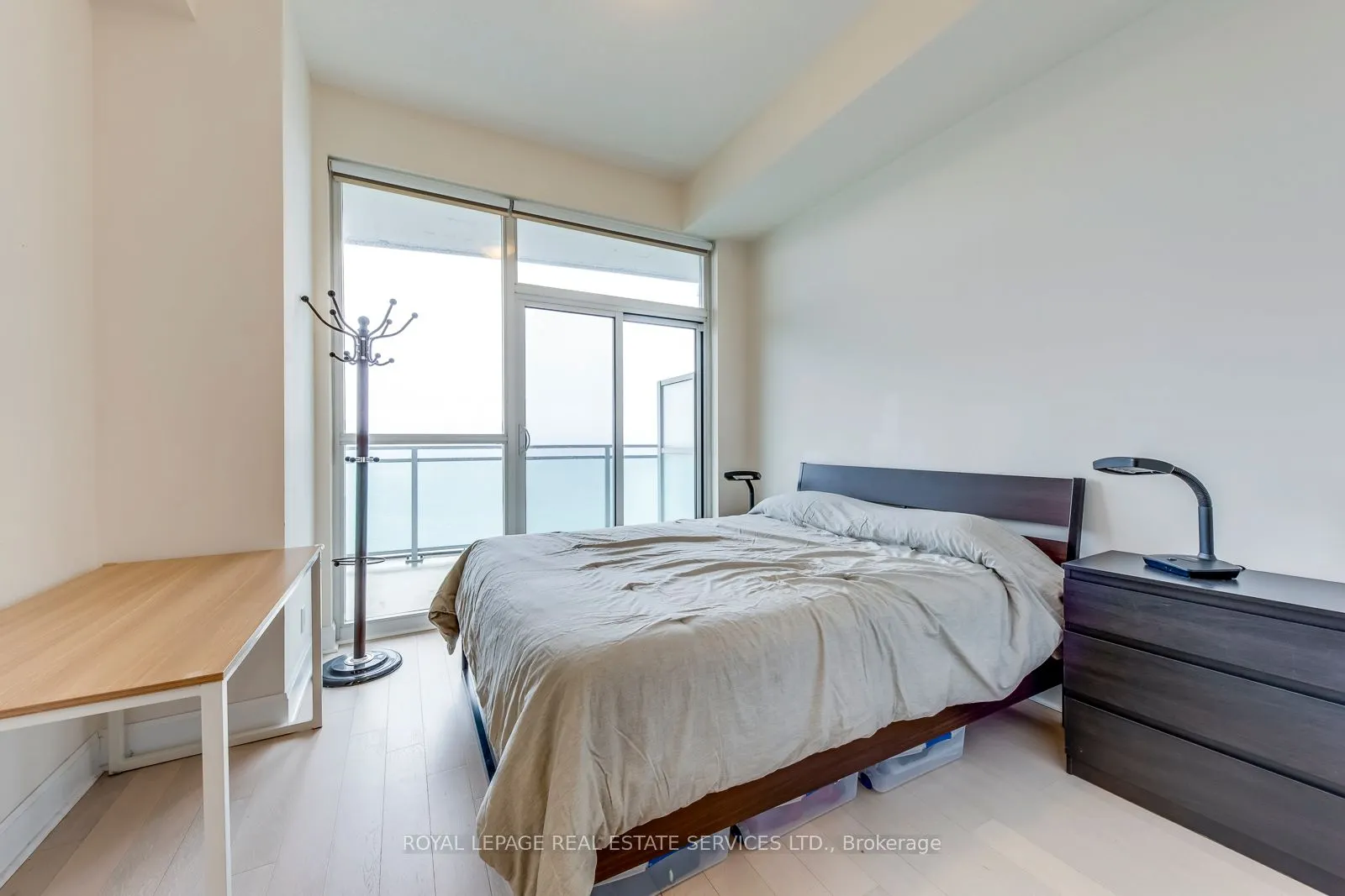 33 Shore Breeze Drive, #3706
