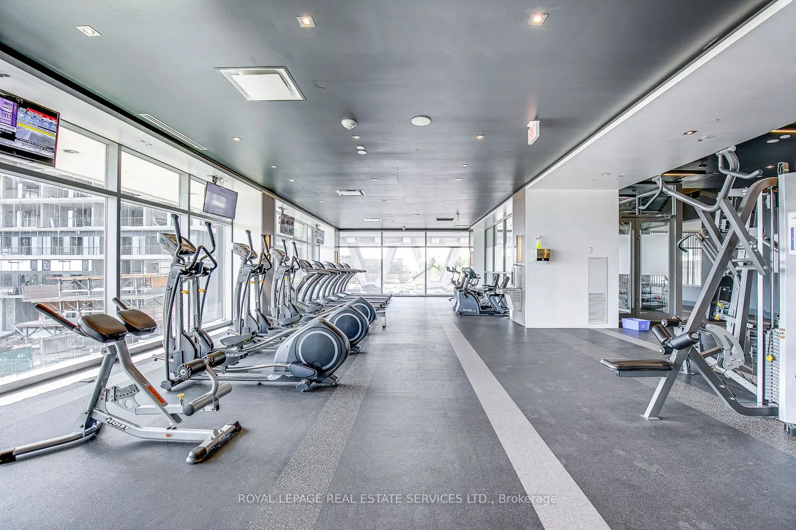 33 Shore Breeze Drive, #3706