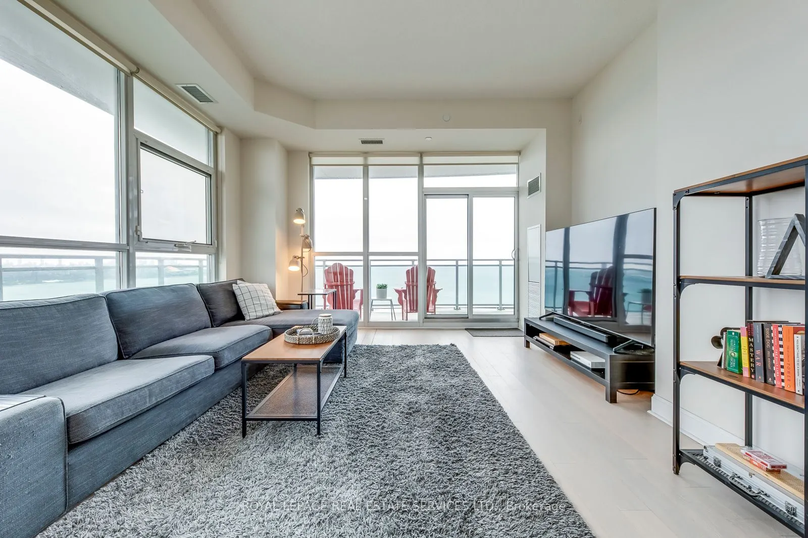33 Shore Breeze Drive, #3706