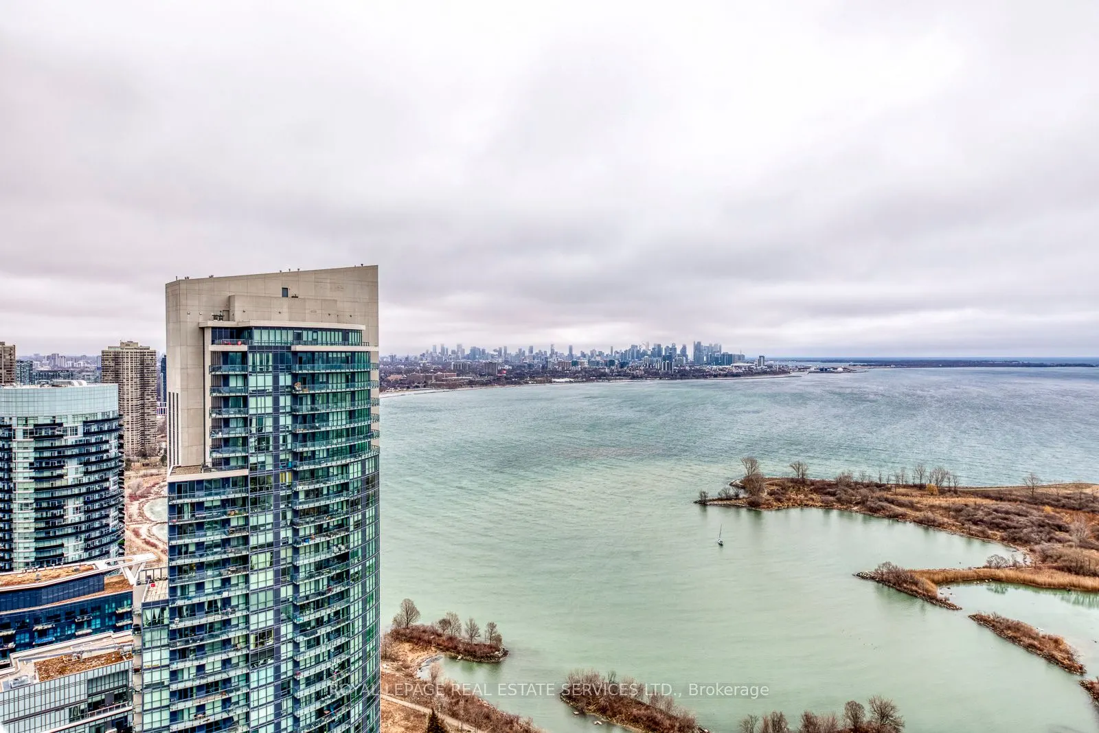 33 Shore Breeze Drive, #3706